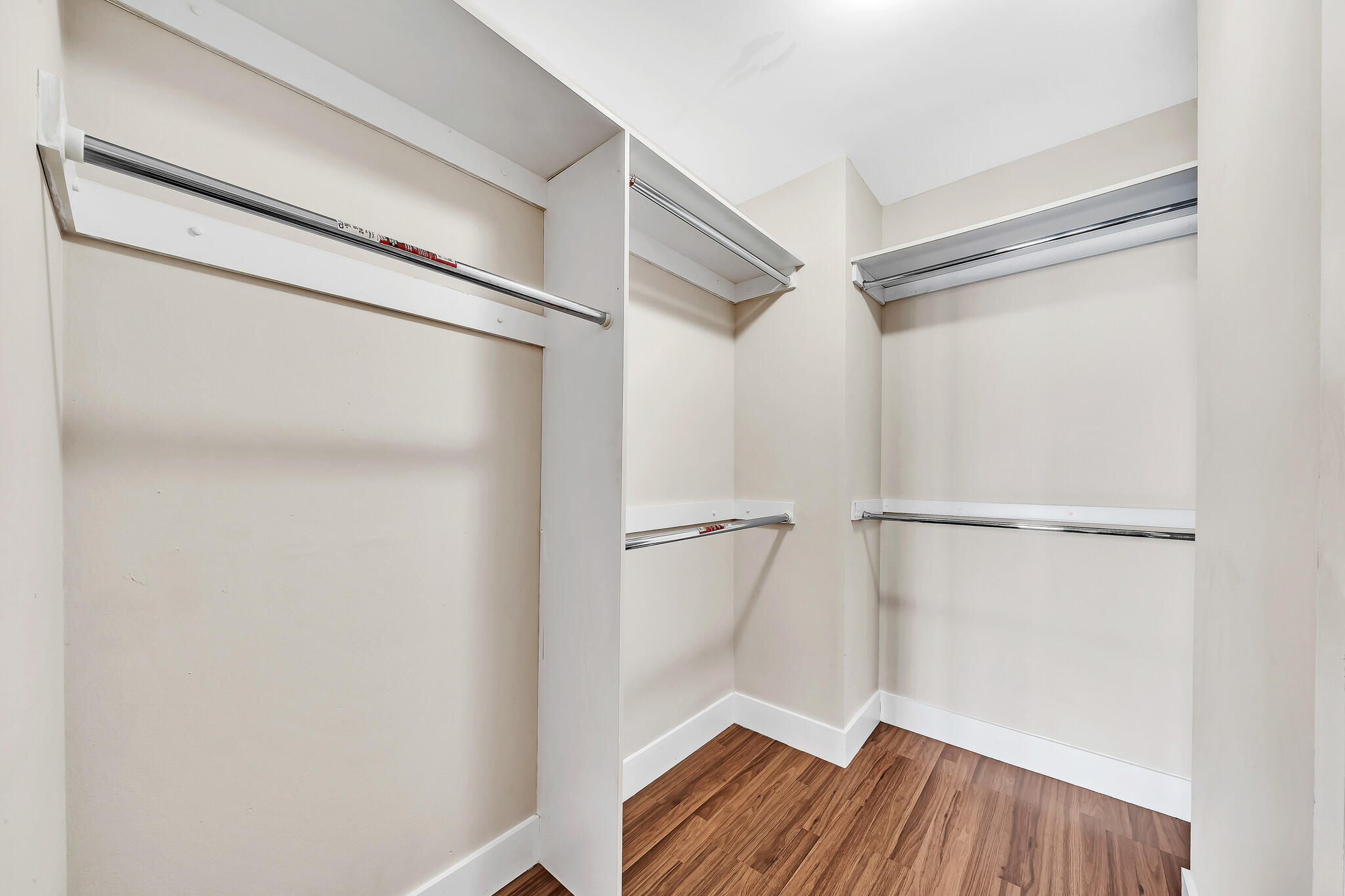 OLYMPUS CONDO PHASE - Residential