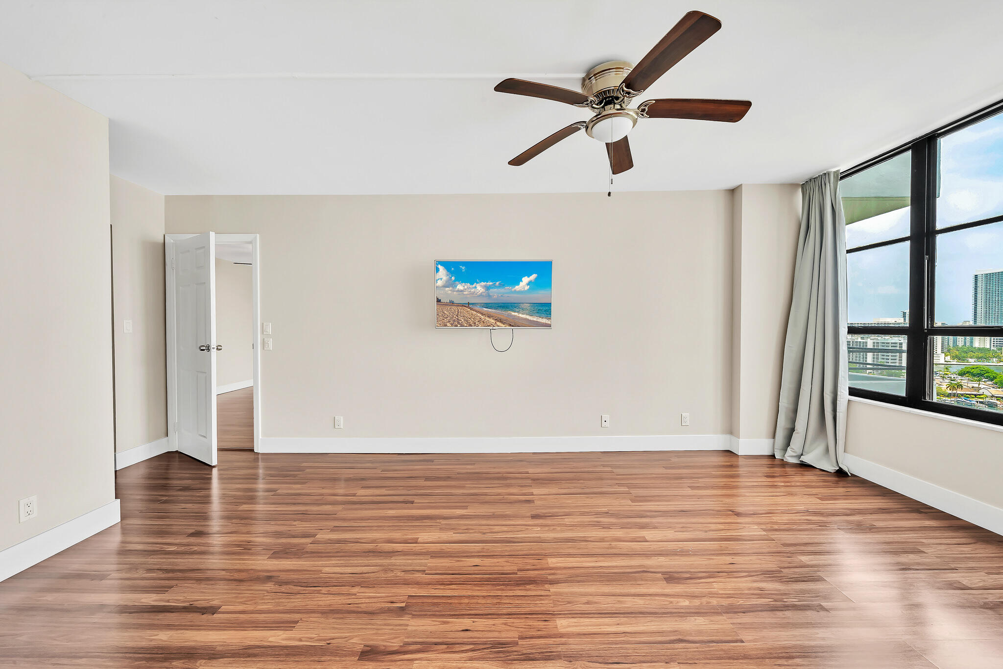 OLYMPUS CONDO PHASE - Residential