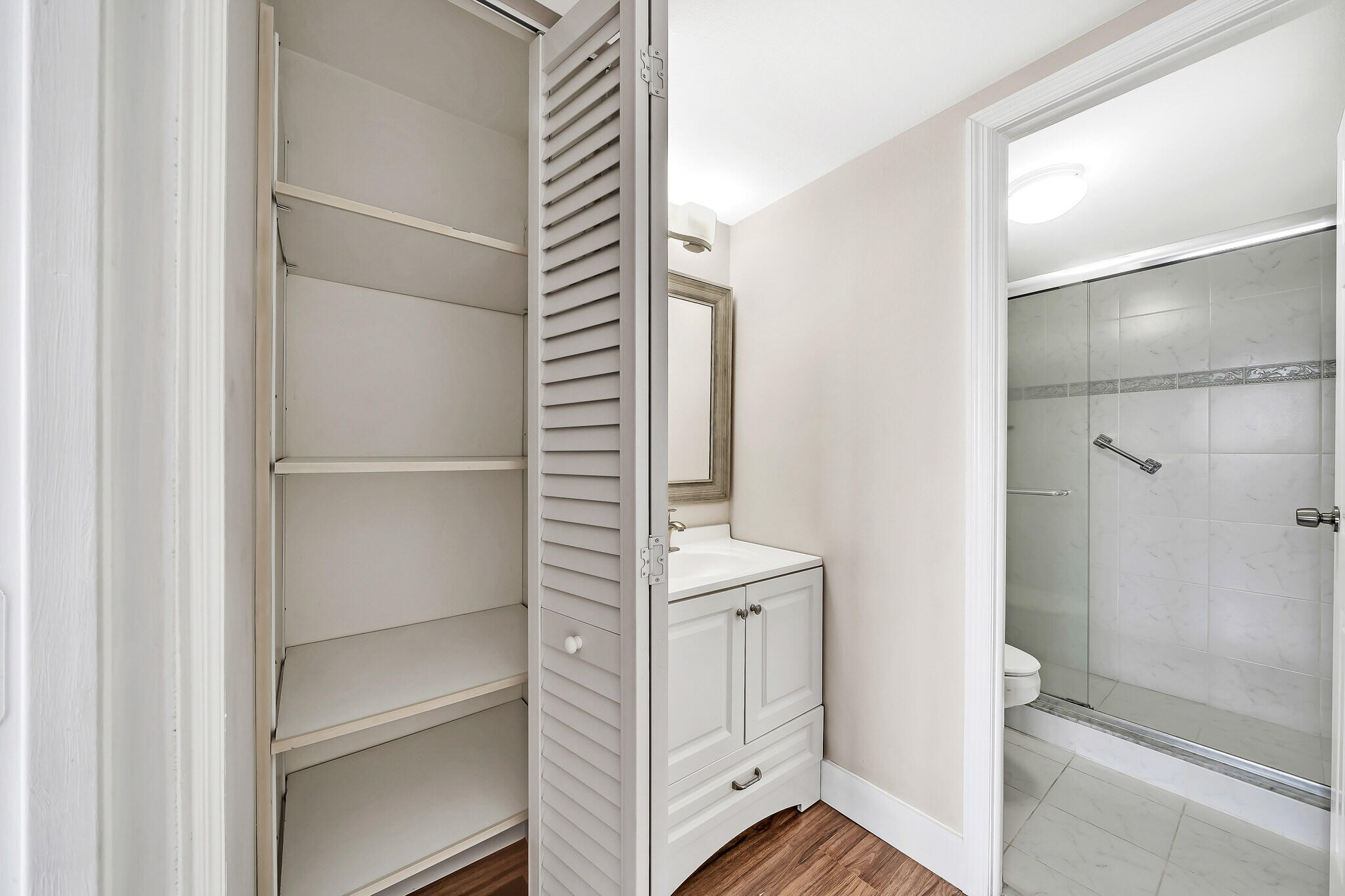 OLYMPUS CONDO PHASE - Residential