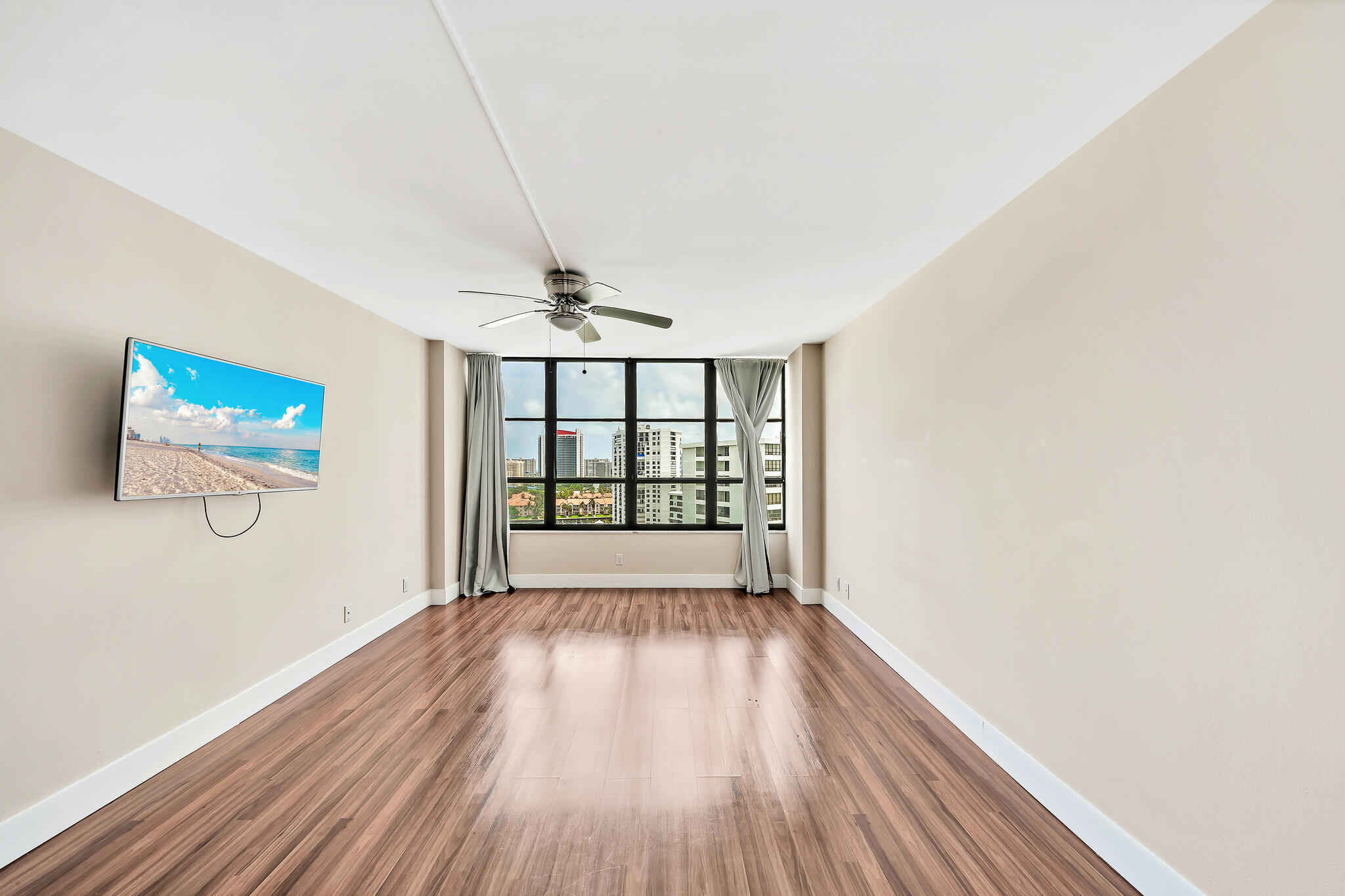 OLYMPUS CONDO PHASE - Residential