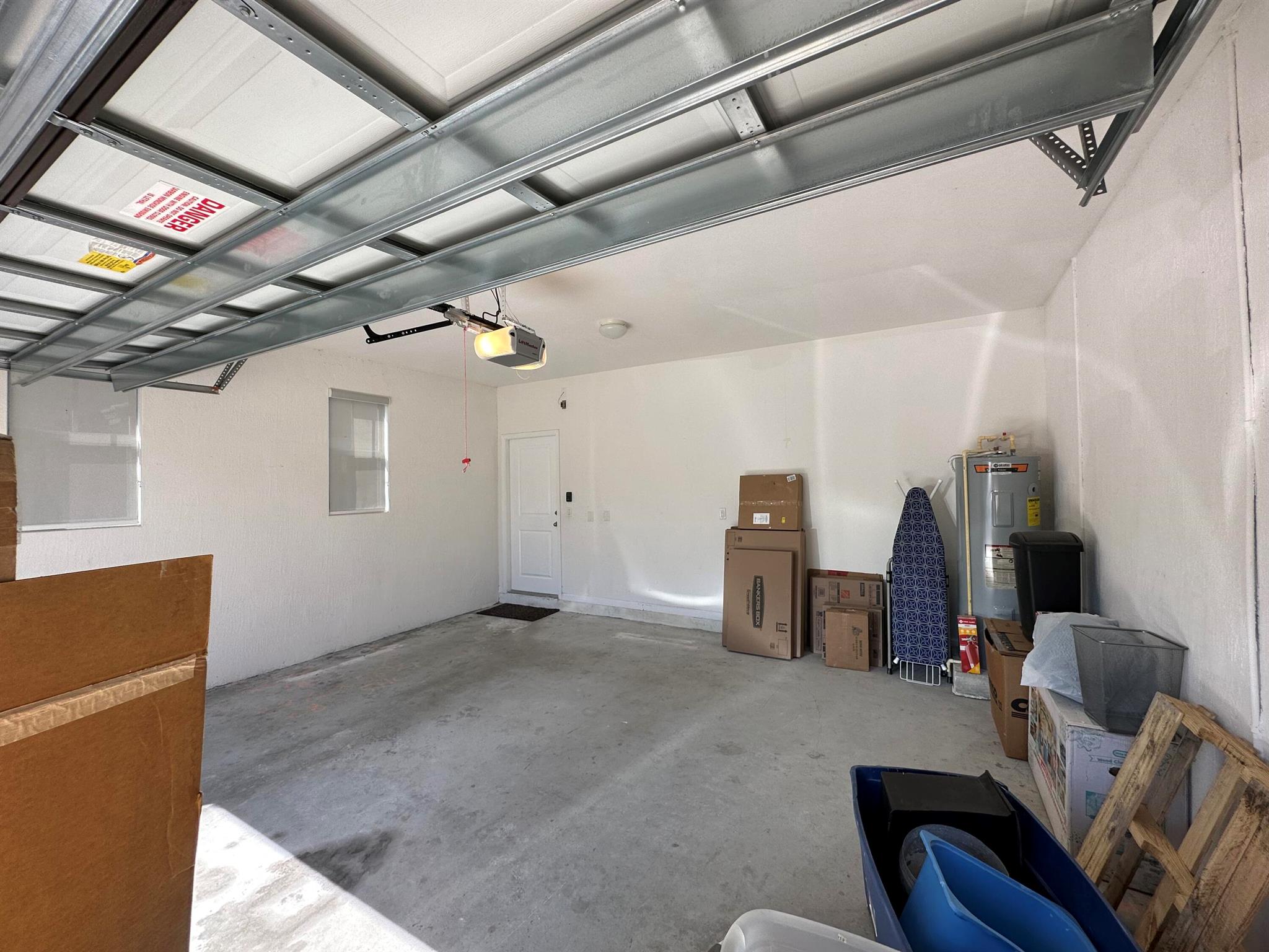 SUMMERVILLE SUB - Residential Lease