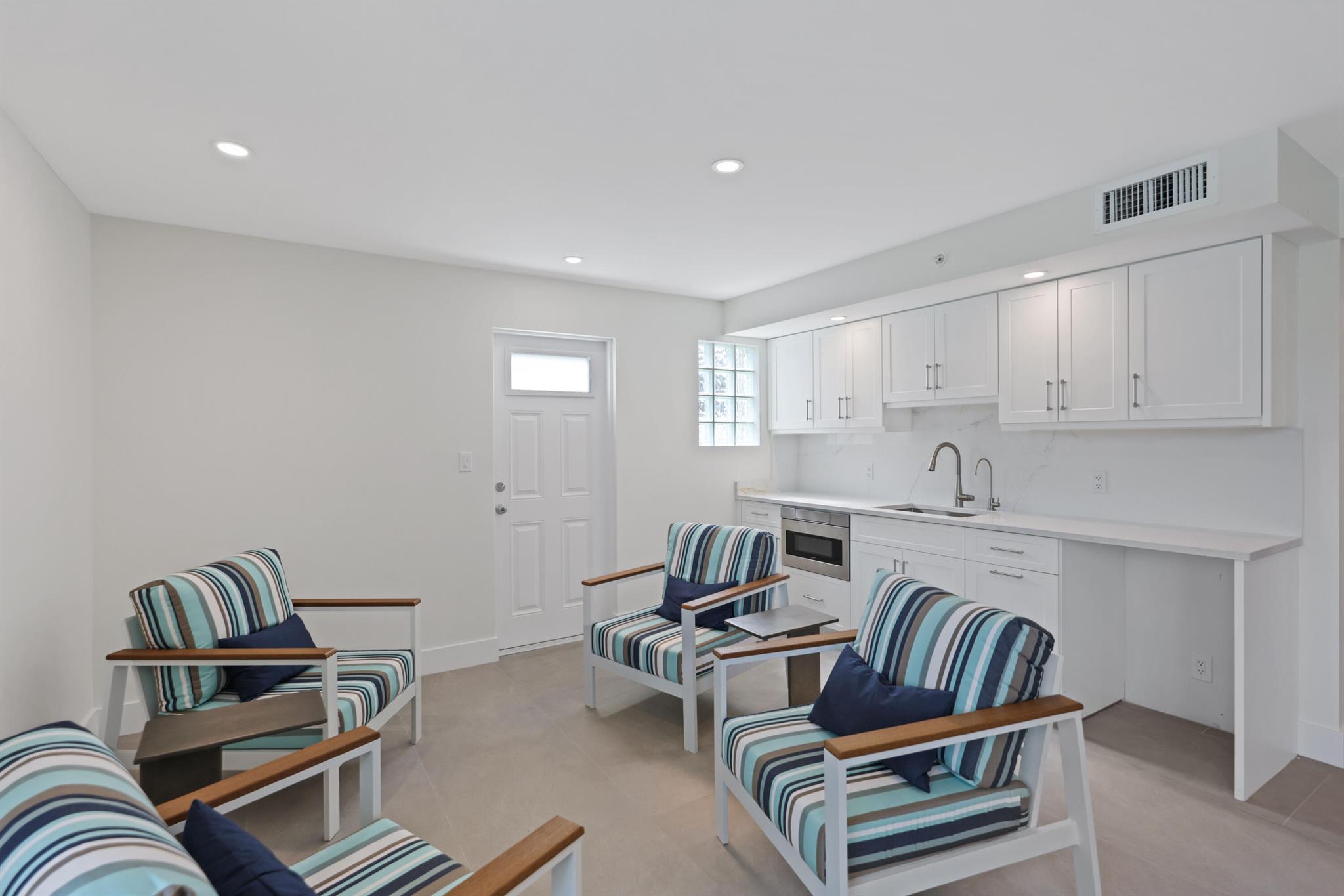 JUNO BY THE SEA NORTH CON - Residential
