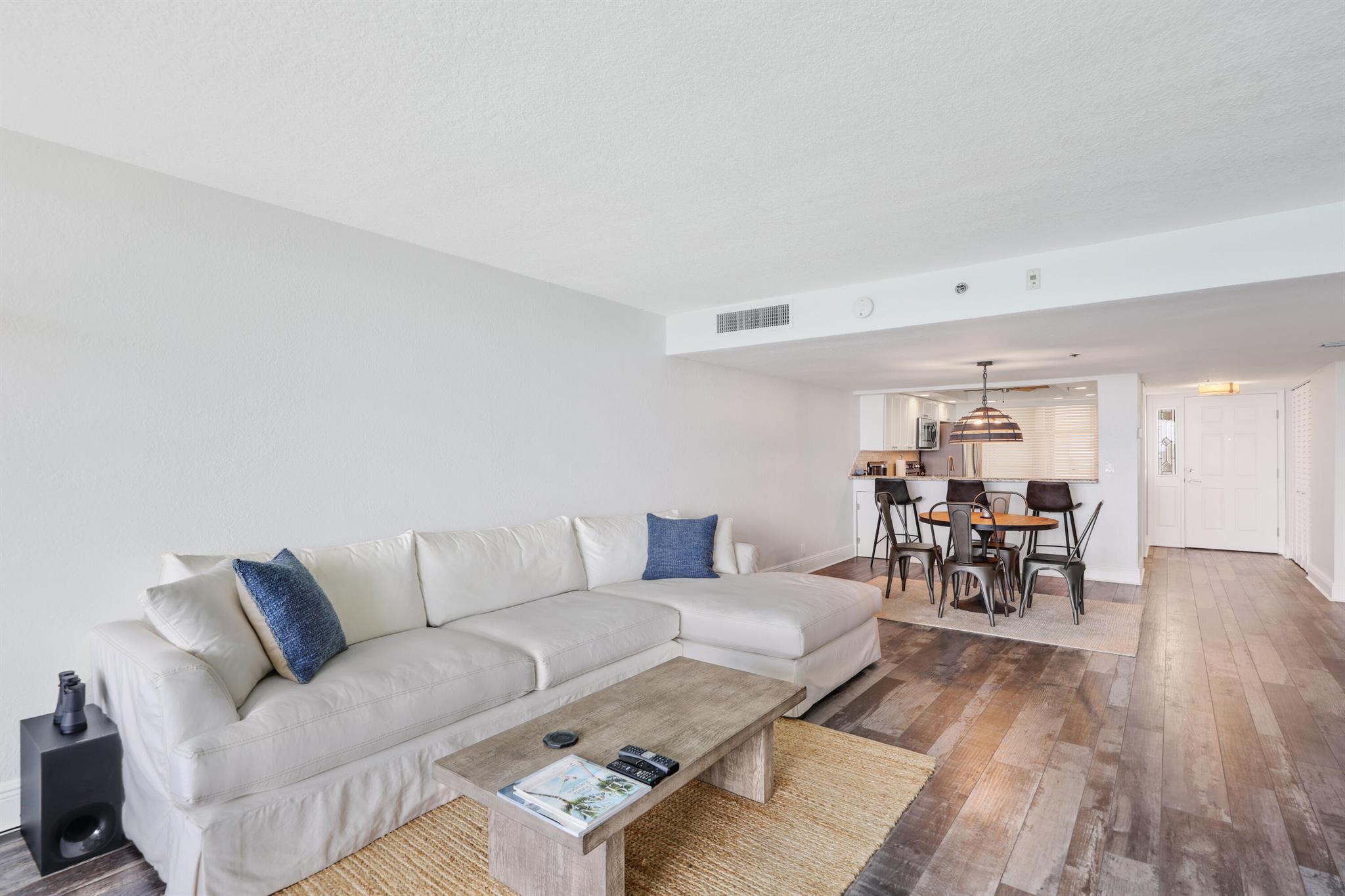 JUNO BY THE SEA NORTH CON - Residential