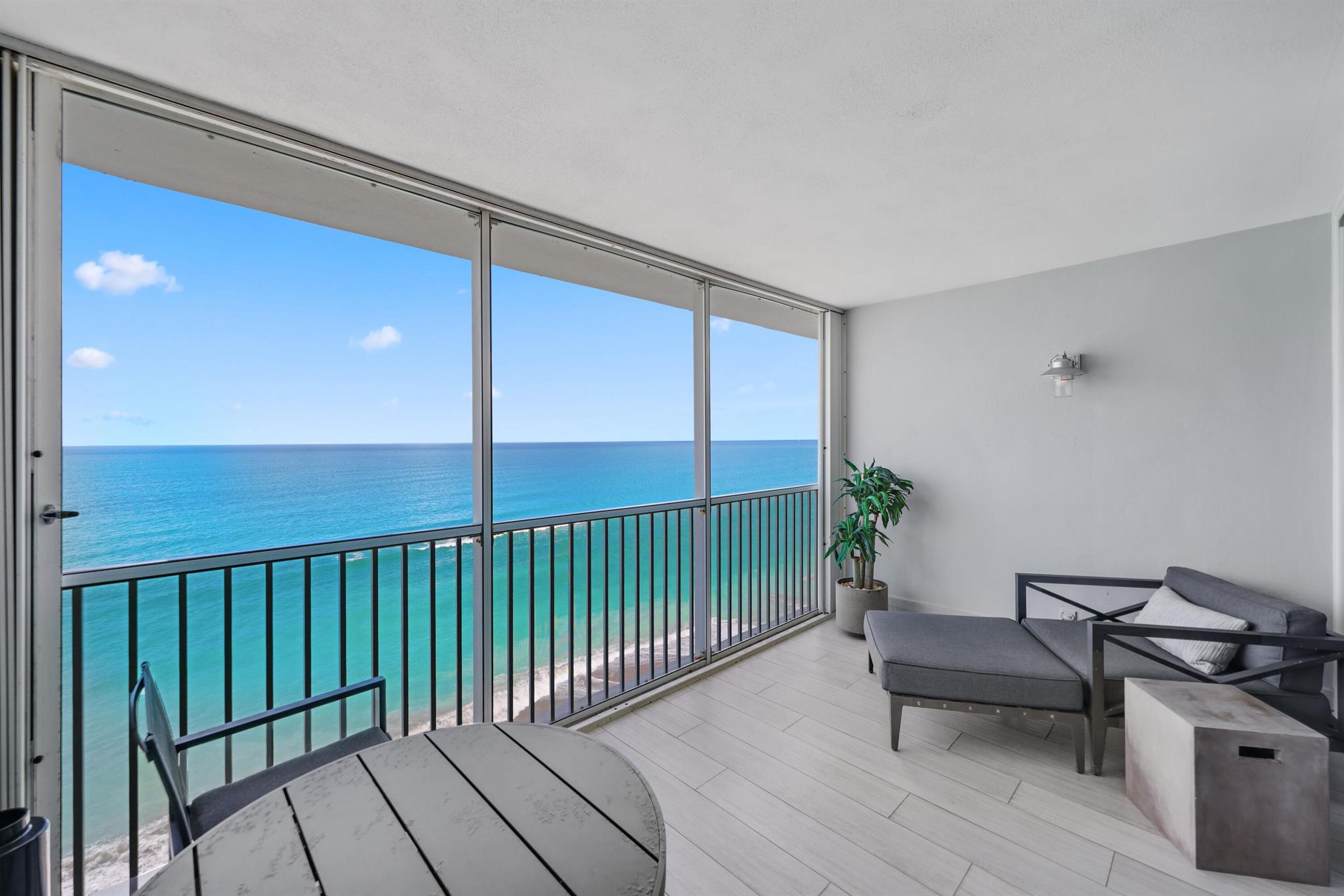 JUNO BY THE SEA NORTH CON - Residential