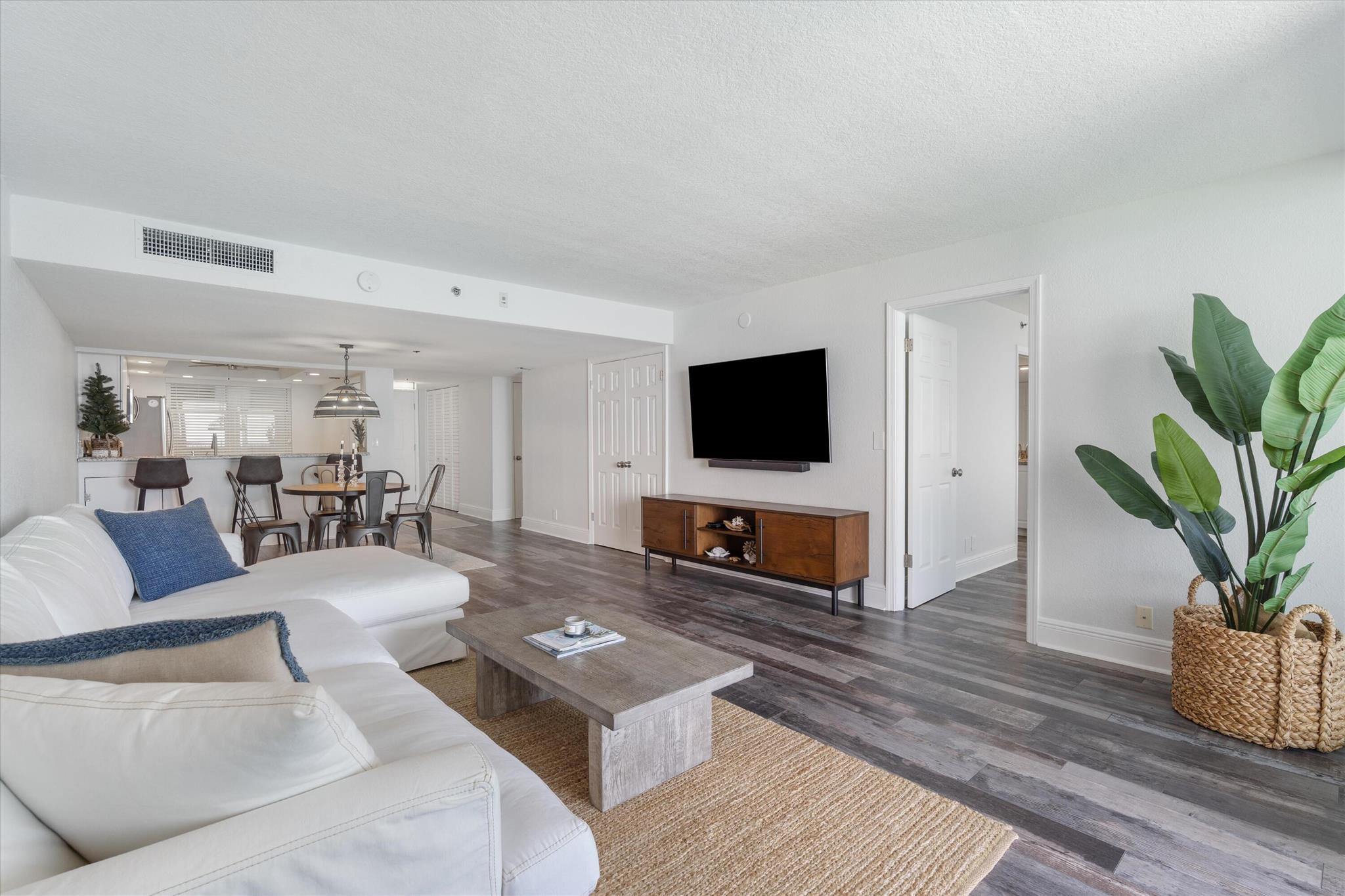 JUNO BY THE SEA NORTH CON - Residential