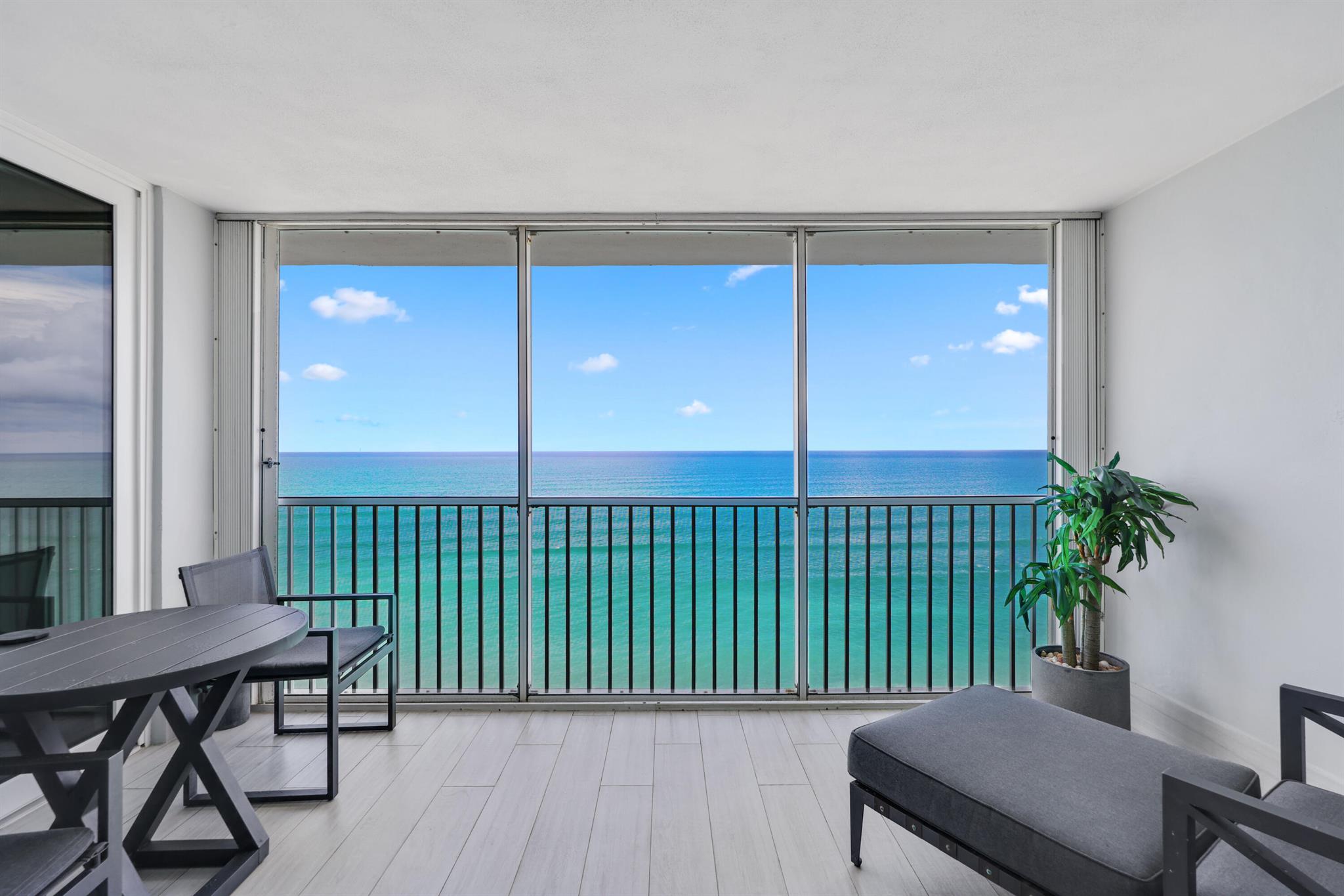 JUNO BY THE SEA NORTH CON - Residential