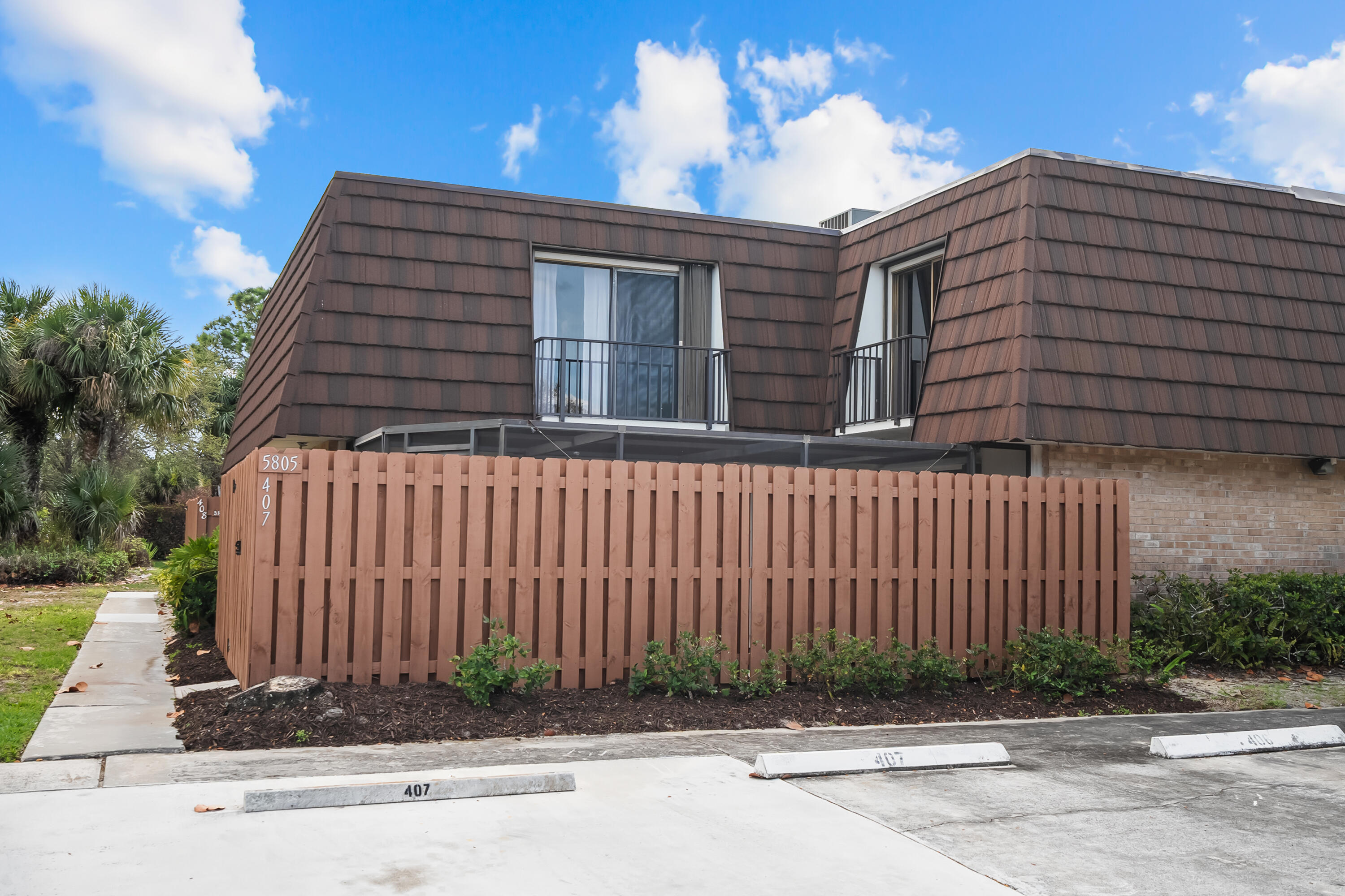 RIVER PINES - Residential