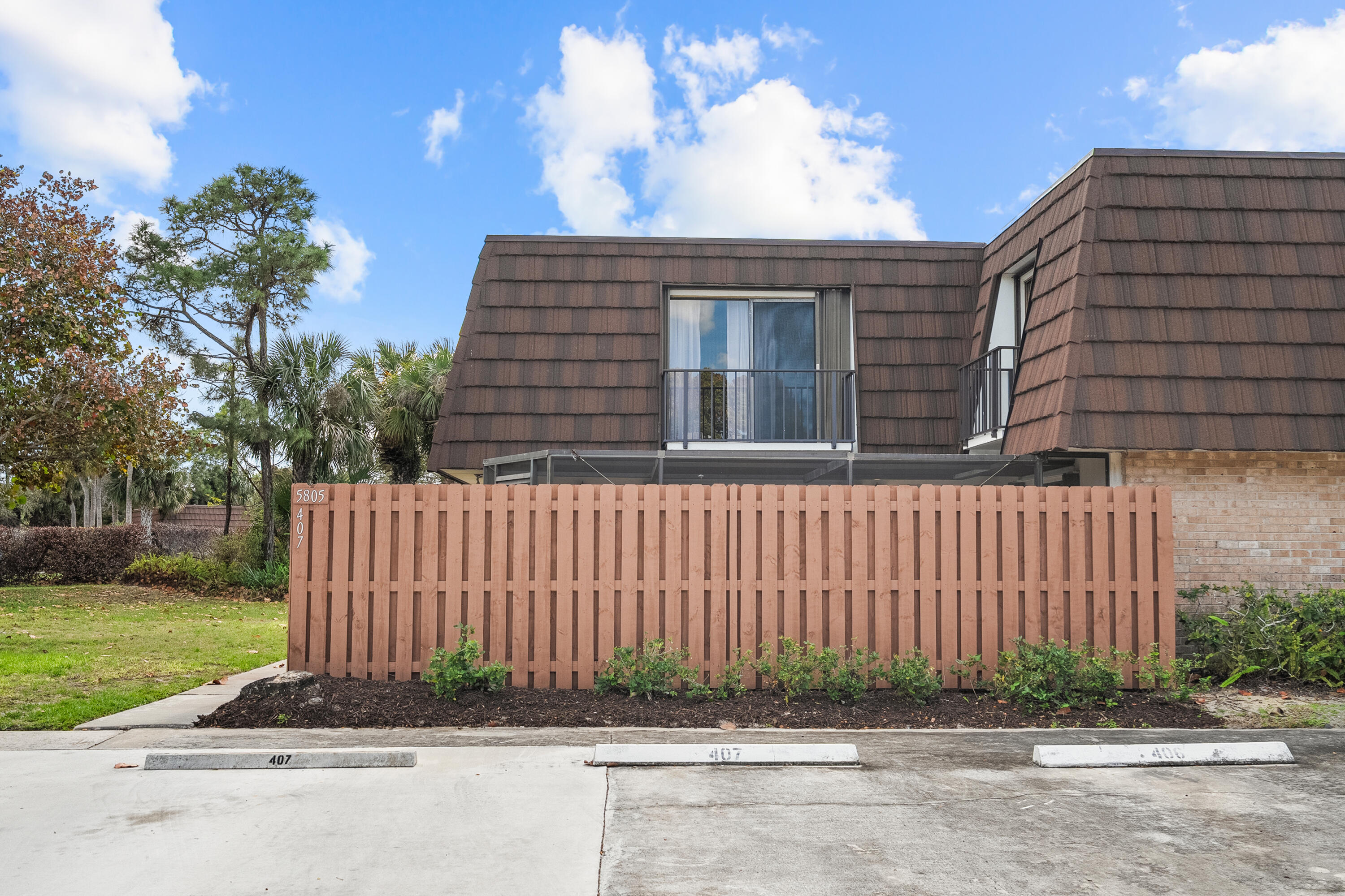 RIVER PINES - Residential