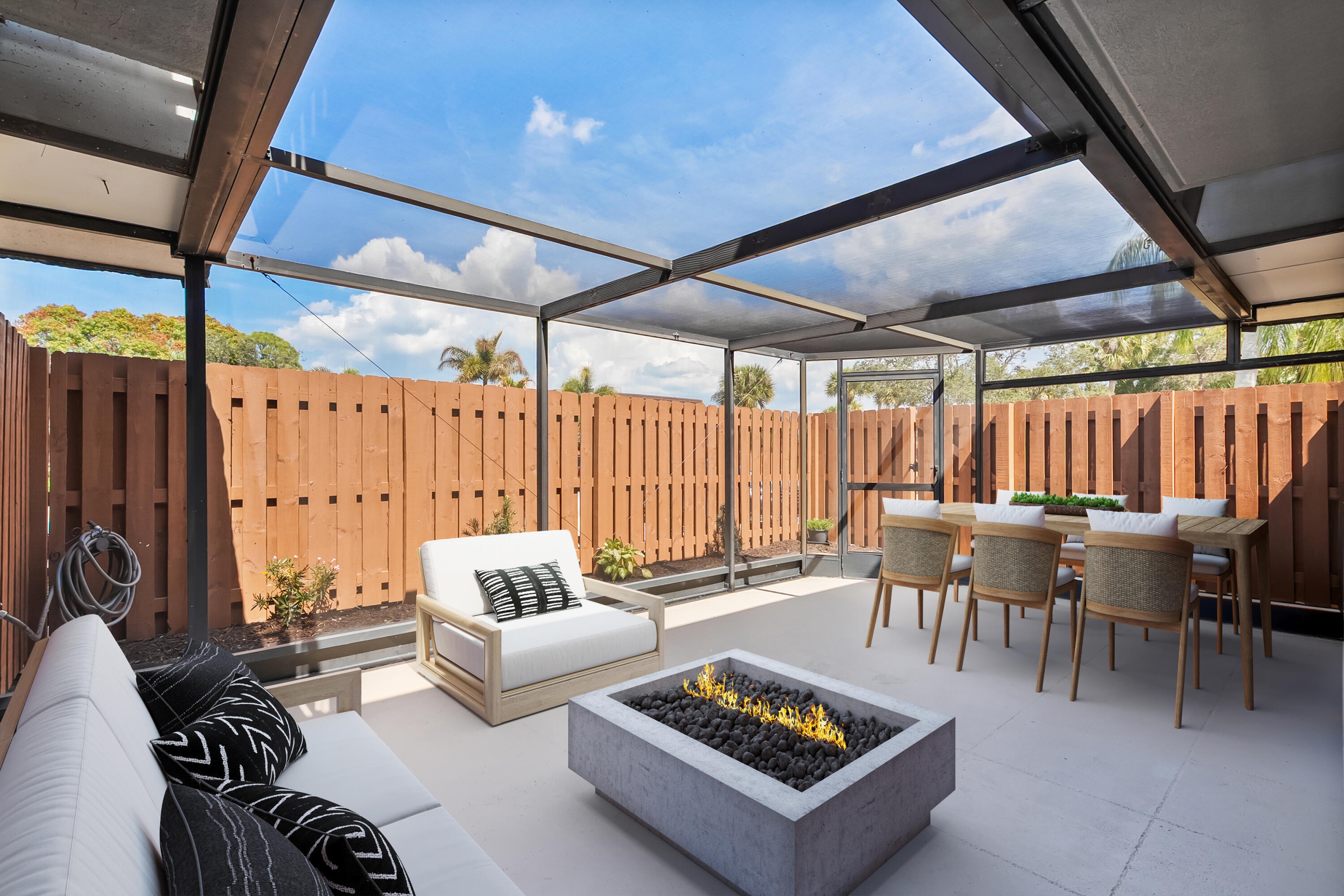 RIVER PINES - Residential