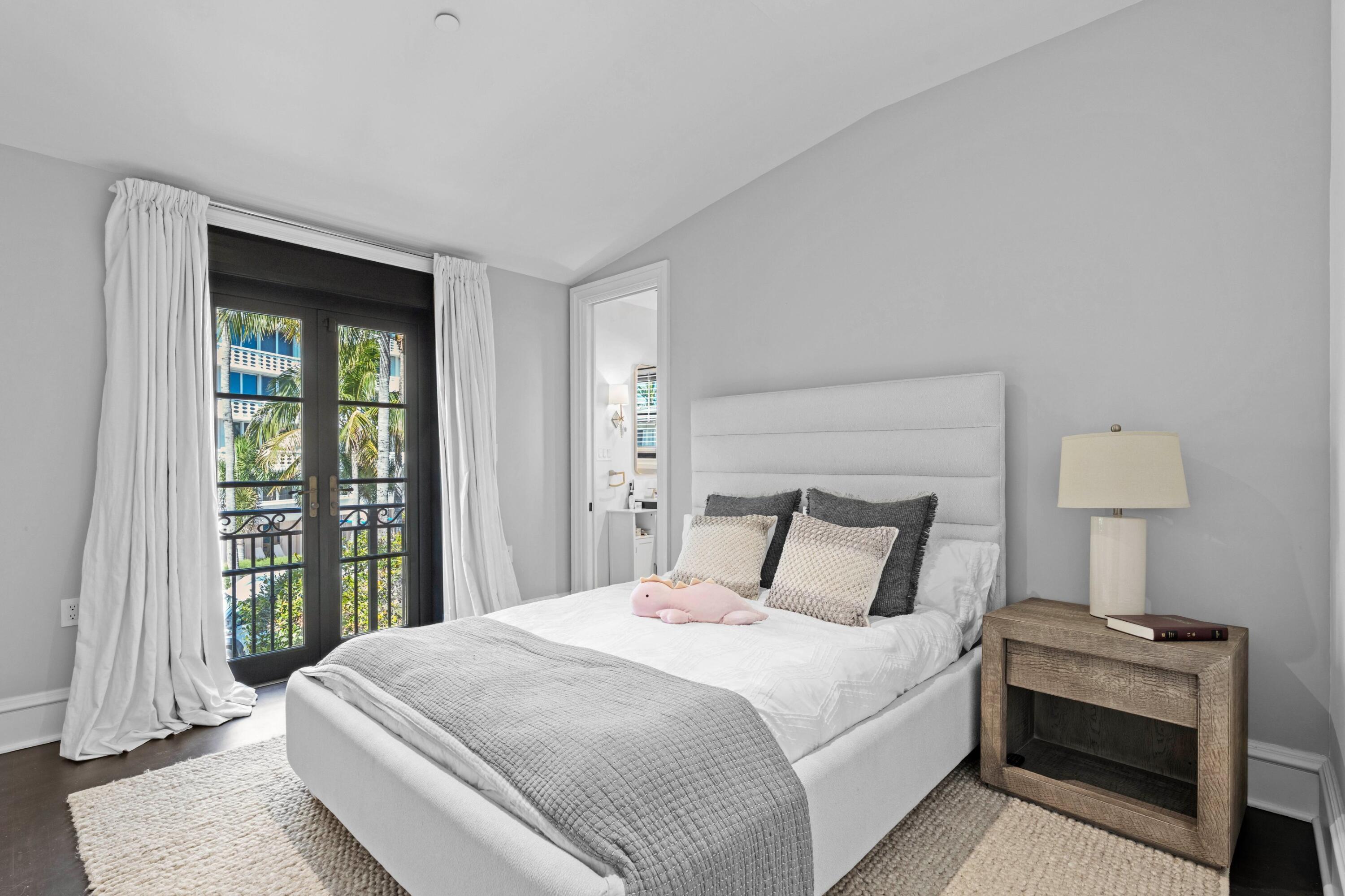 FLORAL PARK - Residential