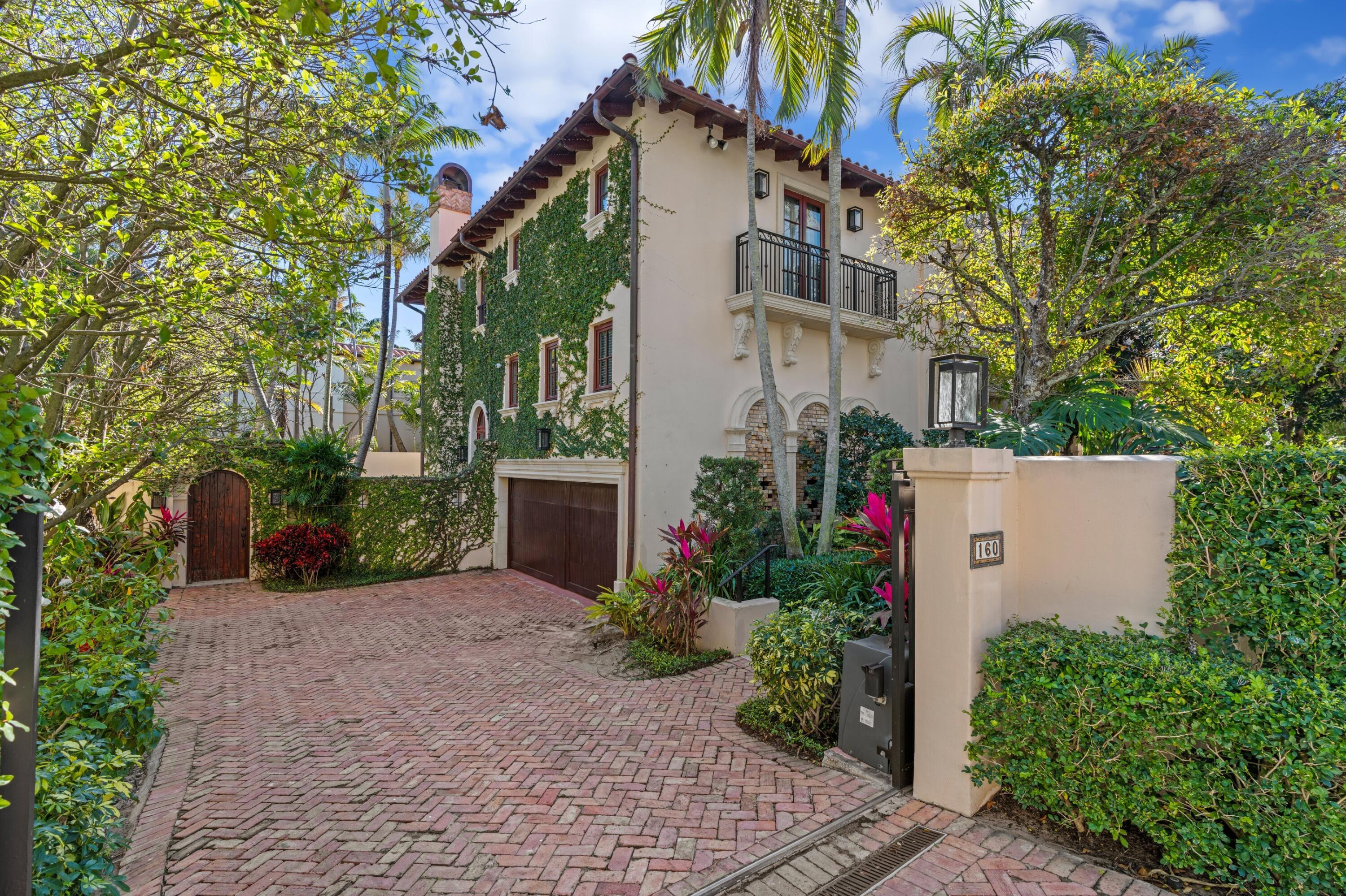 FLORAL PARK - Residential