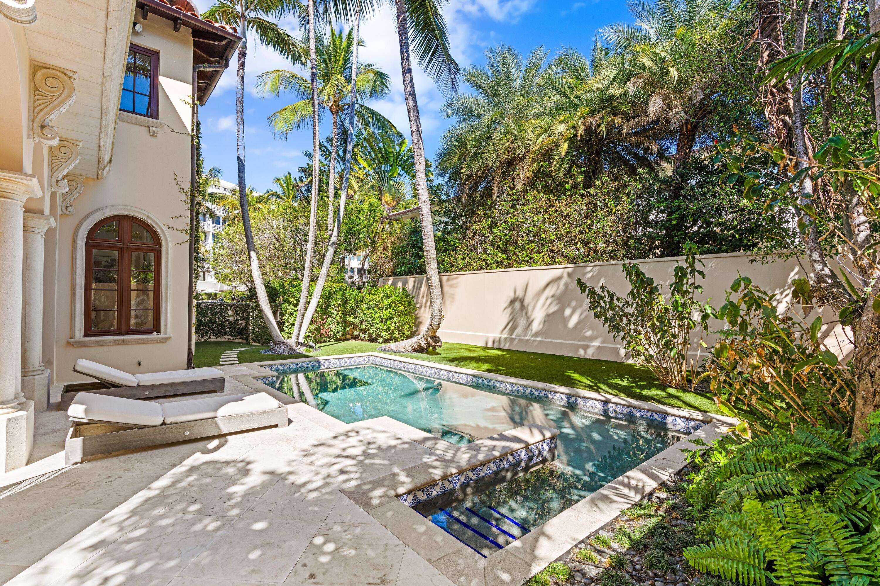 FLORAL PARK - Residential