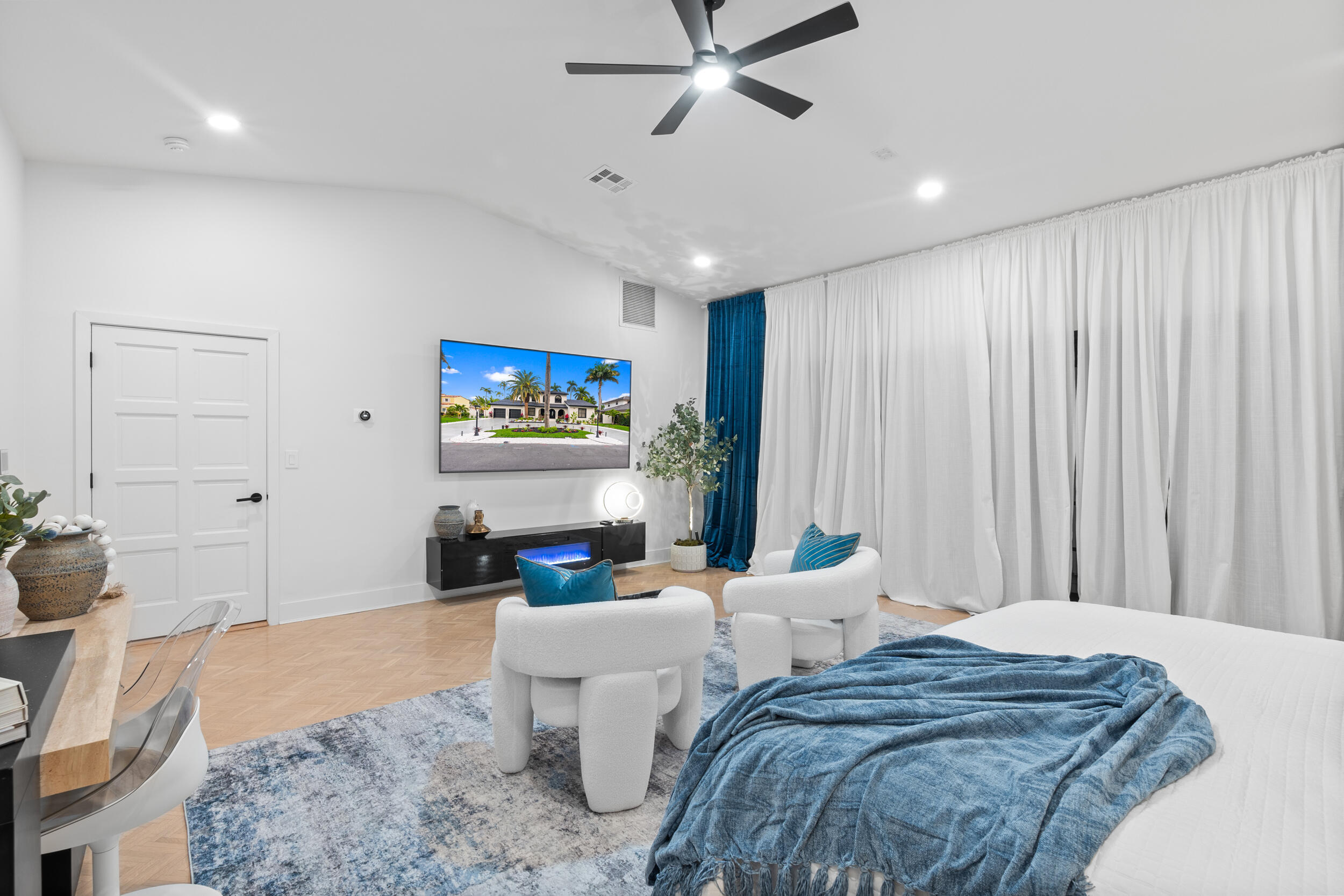 STILWELL ISLES - Residential