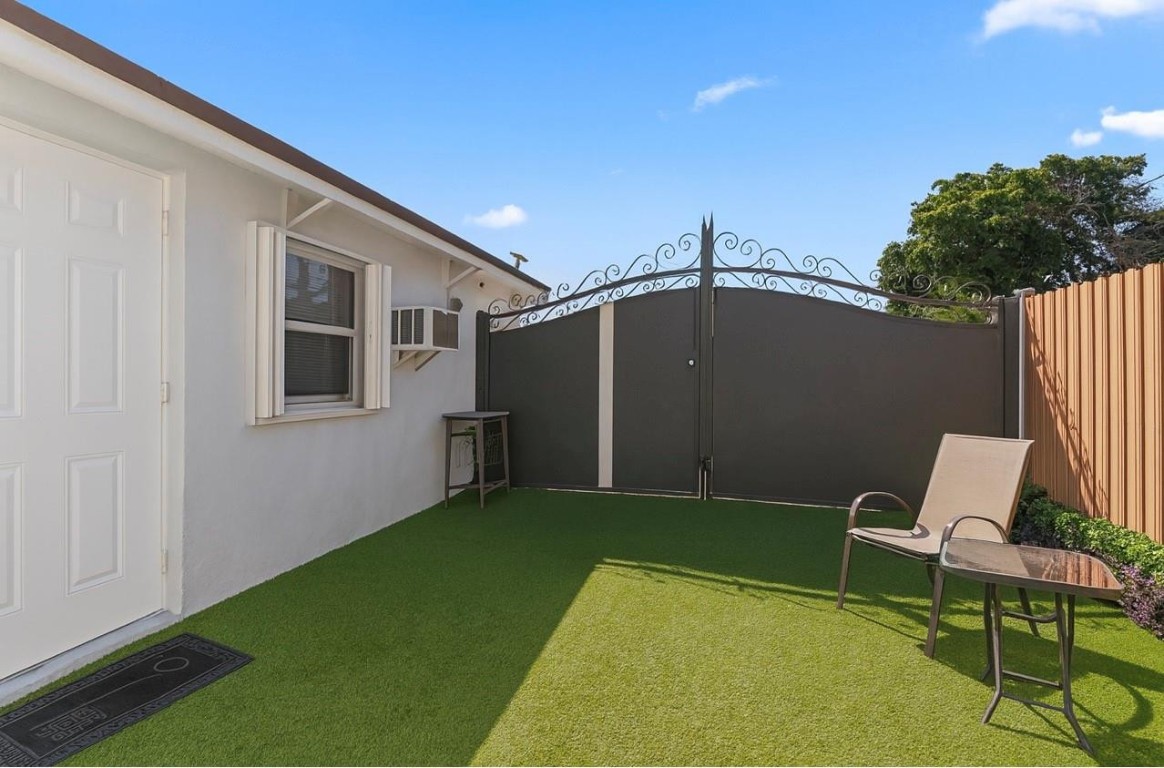 MIAMI GARDENS ESTATES SEC - Residential