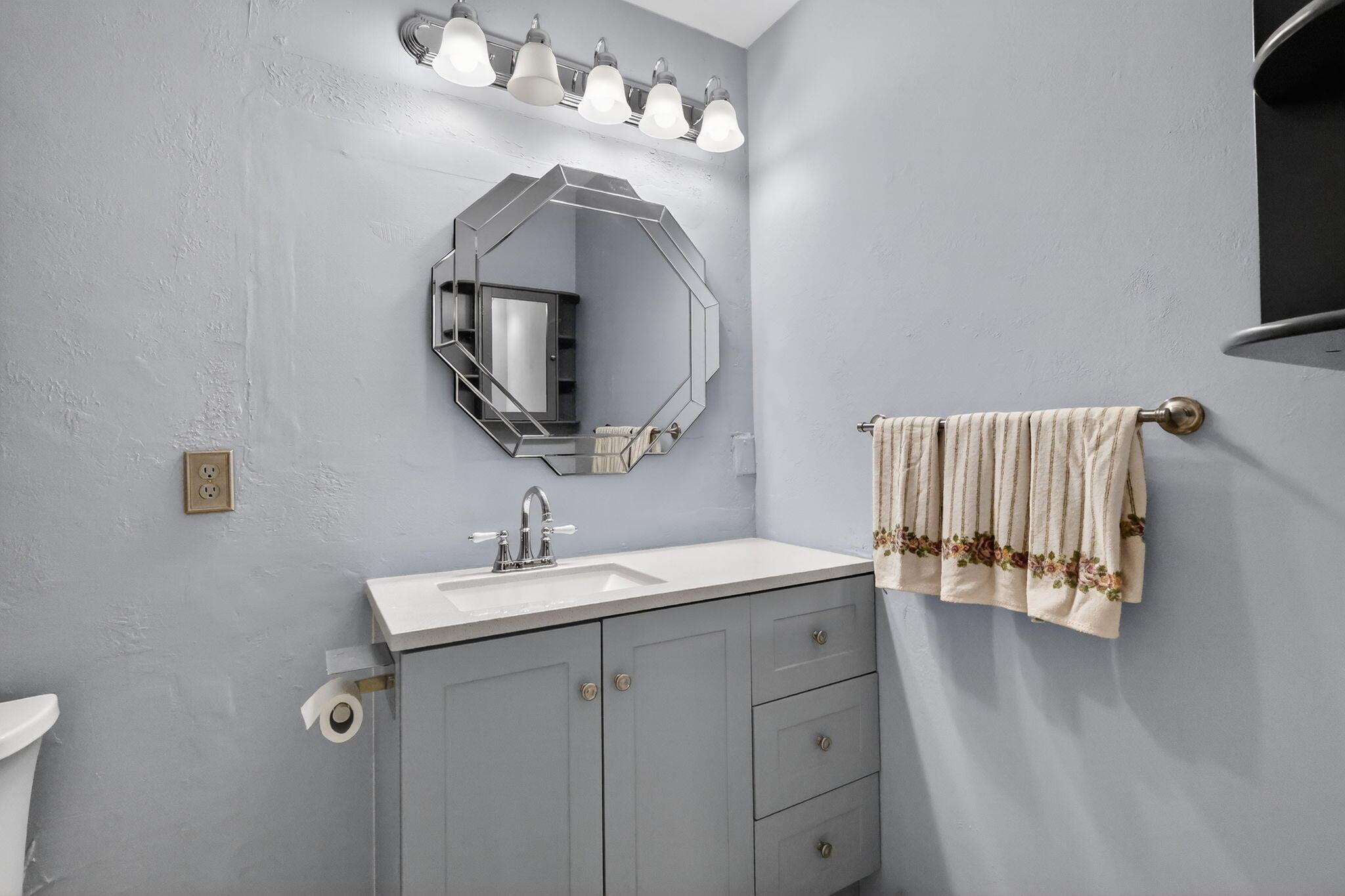 DELRAY VILLAS 1 - Residential