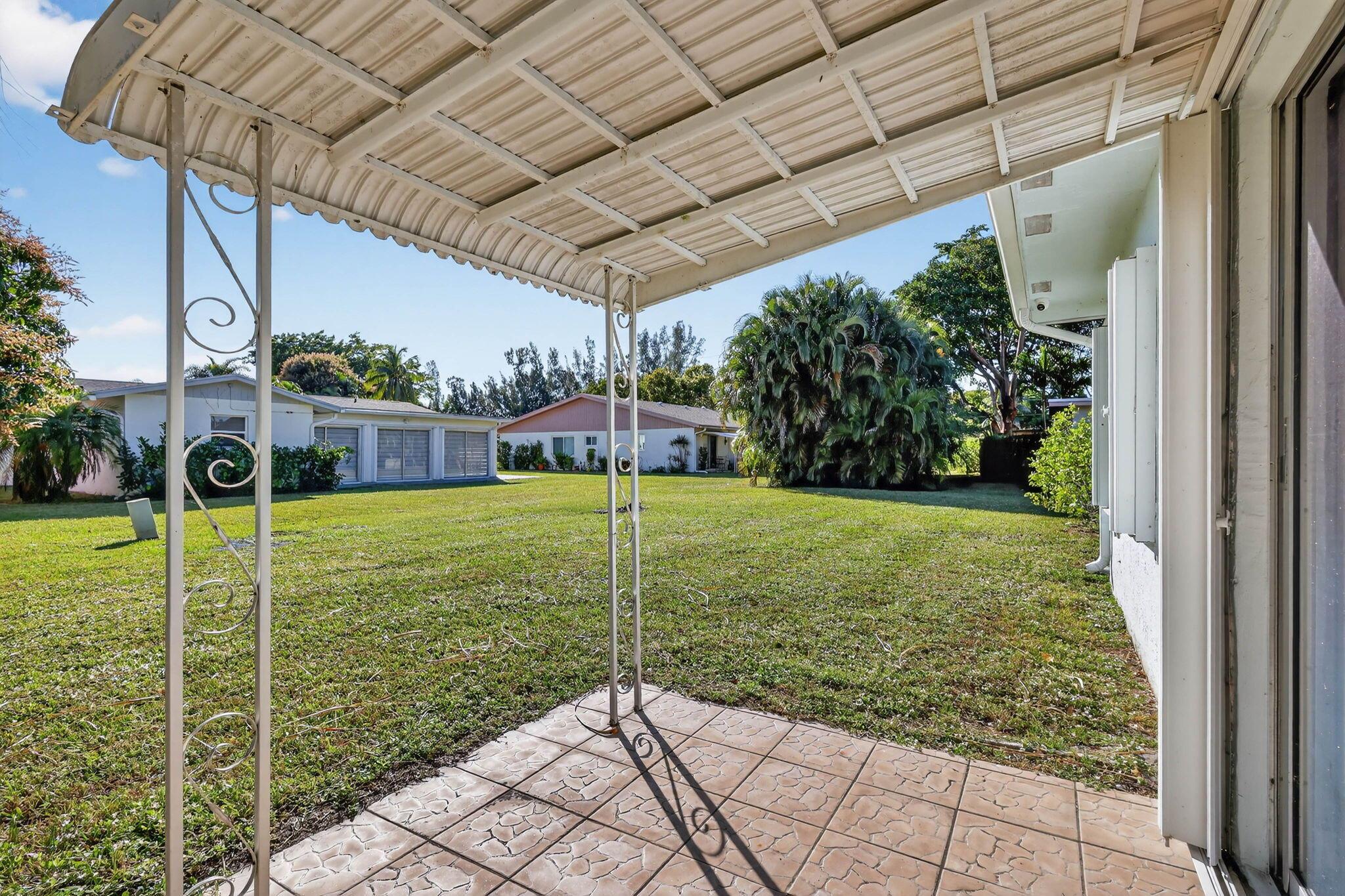 DELRAY VILLAS 1 - Residential