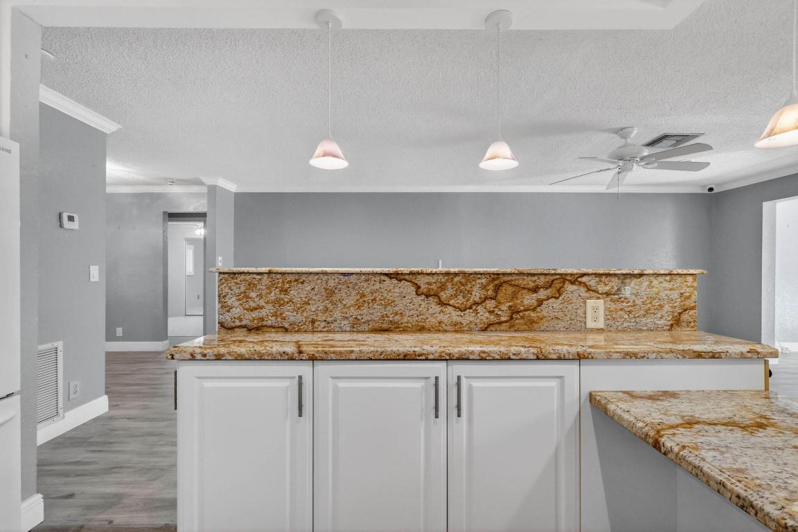 DELRAY VILLAS 1 - Residential