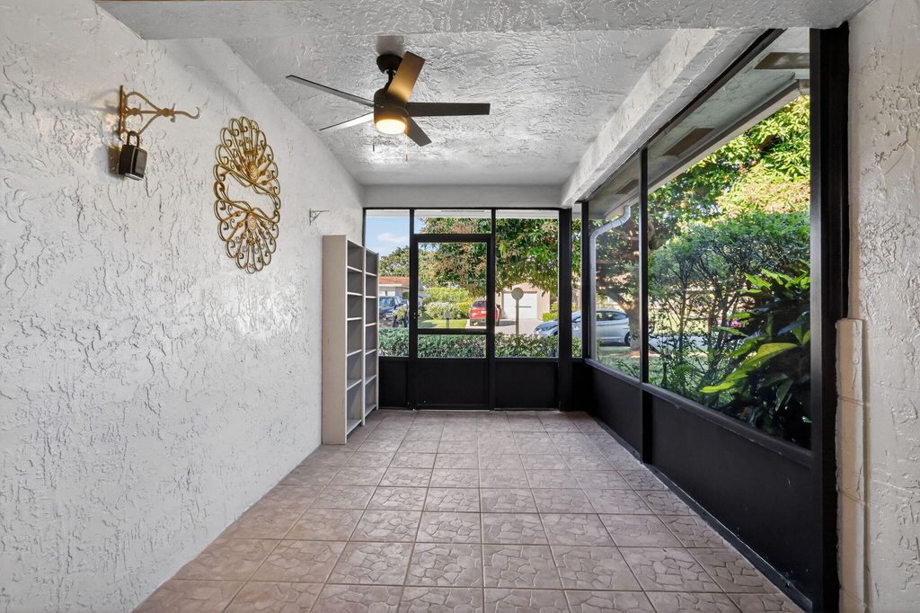 Photo of 5926 Los Alamos Lane, Delray Beach, FL 33484 (MLS # R11150821)