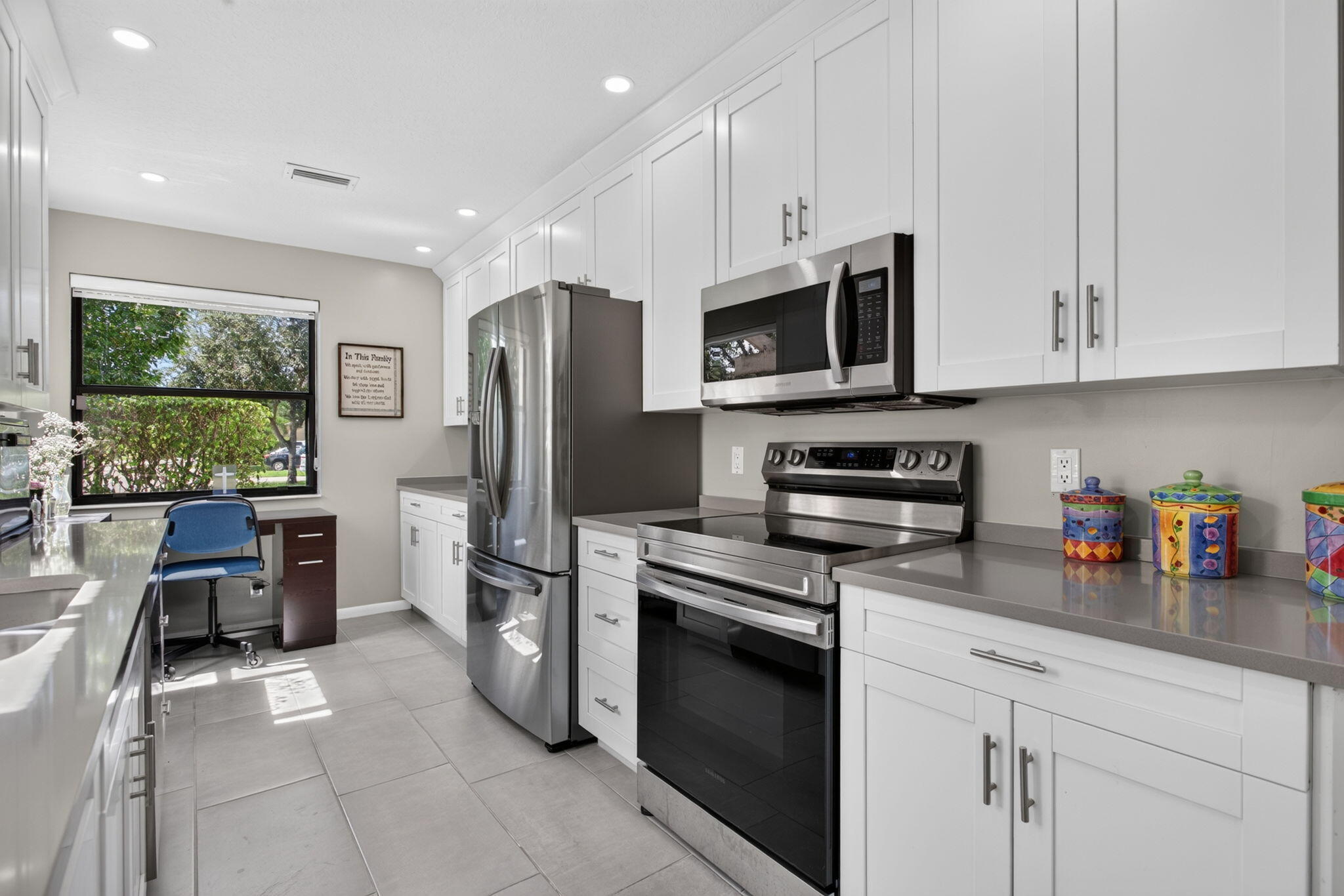 4322 ACACIA Circle
