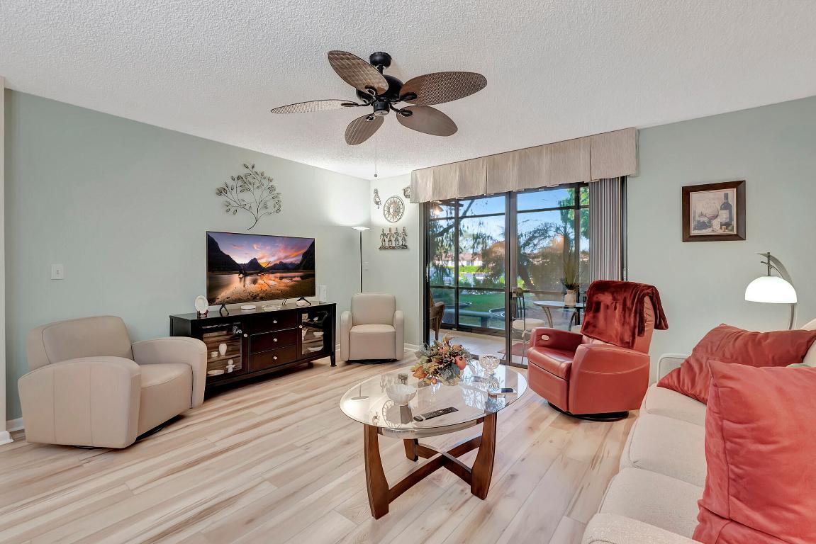 LAS VERDES - Residential