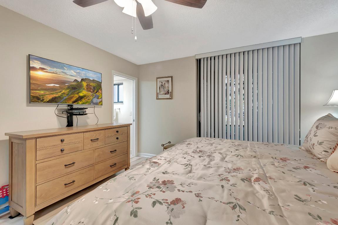 LAS VERDES - Residential