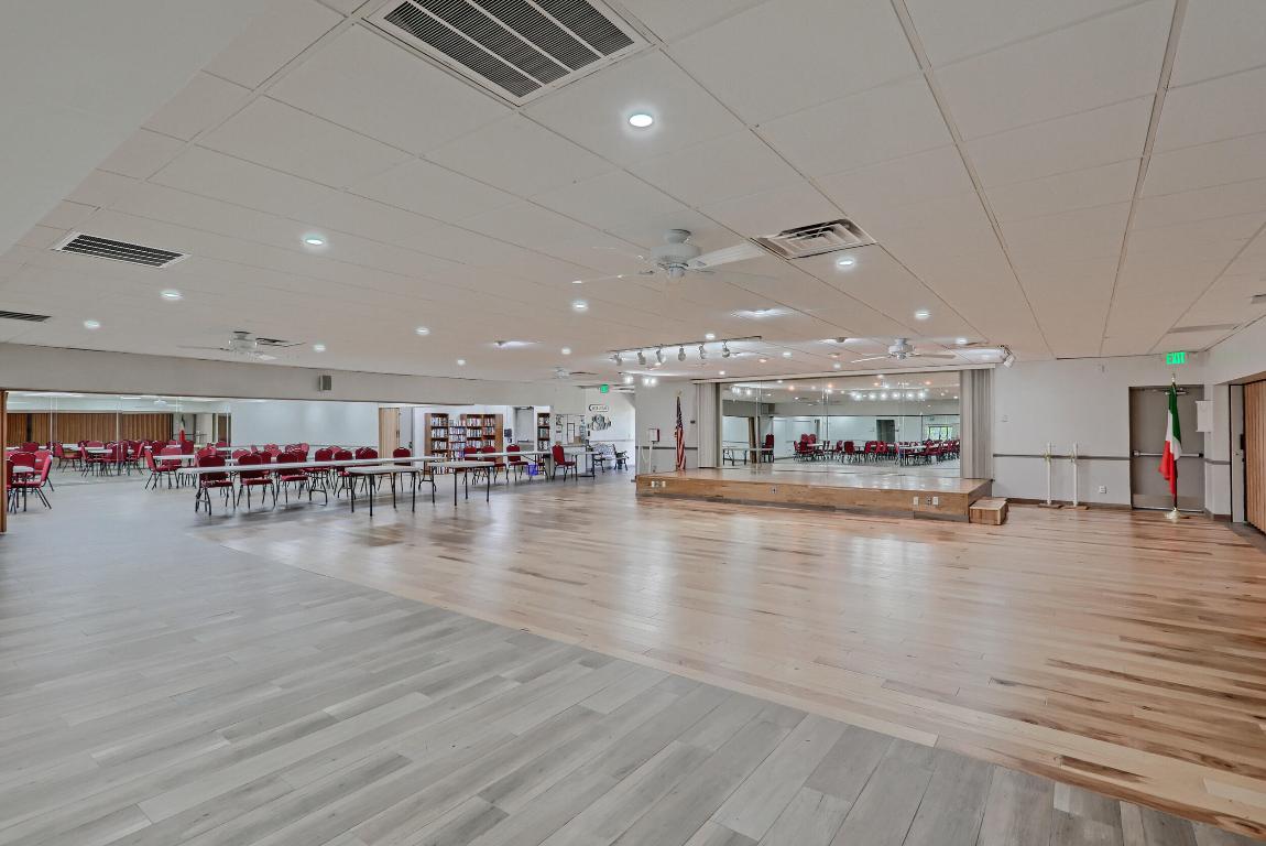 LAS VERDES - Residential