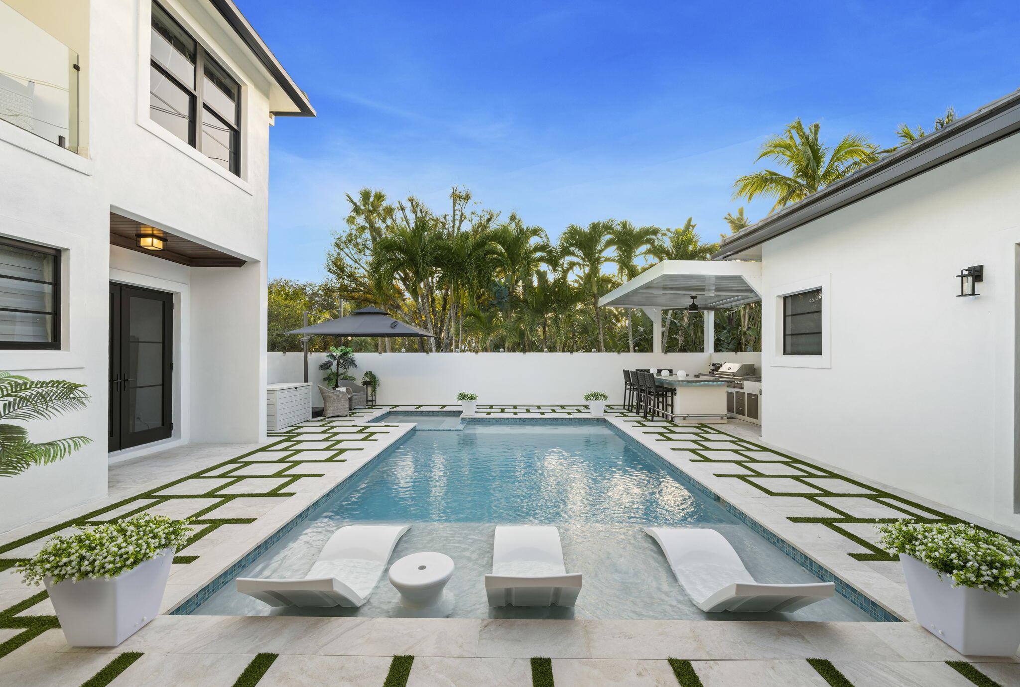 LOXAHATCHEE LANDING - Residential