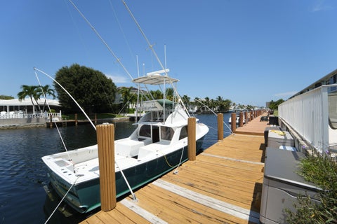 Tiny photo for 2311 NE 36th Street NE #2G, Lighthouse Point, FL 33064 (MLS # B26074127)