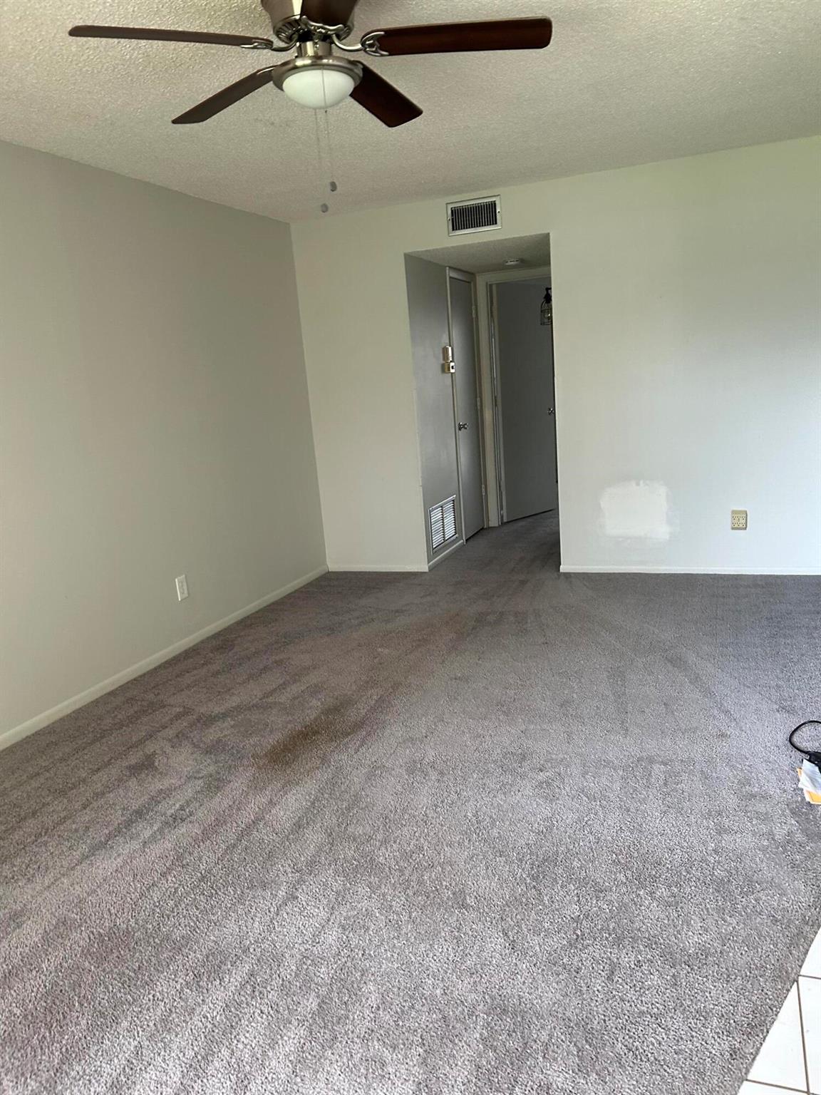 VISTA ST LUCIE BUILDINGS - Residential Lease
