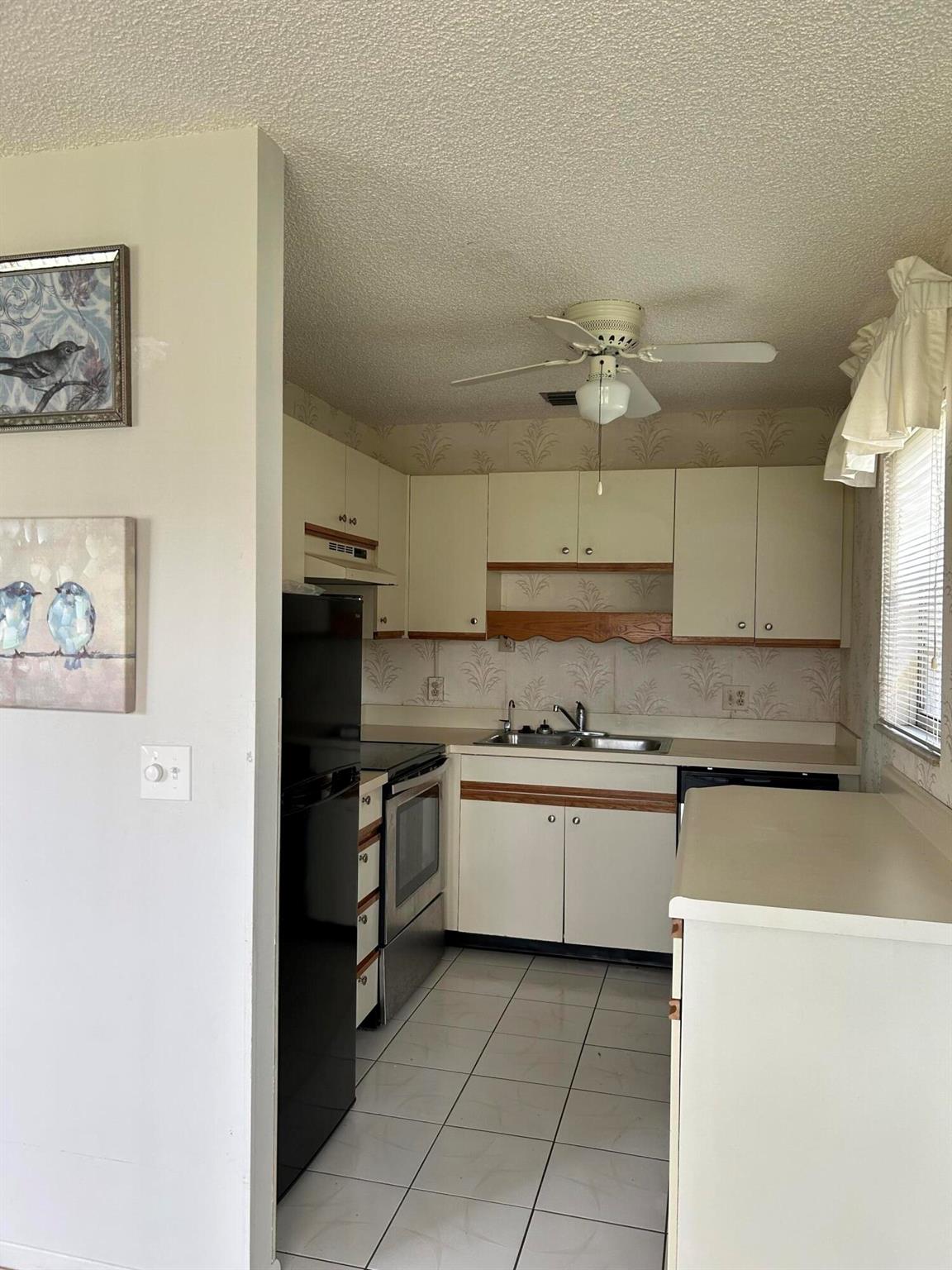 55 + community  Prety and clean 1 bedroom 1.5 baths on the First floor with Washer and Dryer in unit Nice screened in patio so you can sit outside and enjoy the beautiful outdoors and fresh air.  Large living area, dining area, and master bedroom Lot of space and a lot of closet space Convenient location to club house, pool, tennis, shuffle board, library, billiards and more. Not just a condo but a lifestyle. Must be approved Background check but no minimum credit score needed
