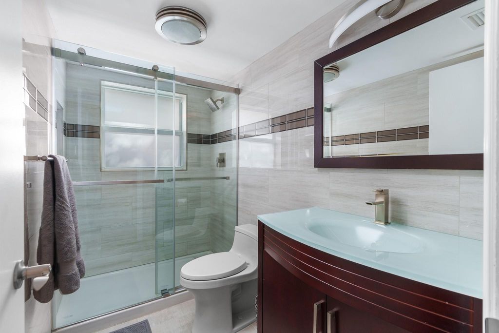 Photo of 2015 NE 32nd Ct #25, Pompano Beach, FL 33064 (MLS # F10518744)