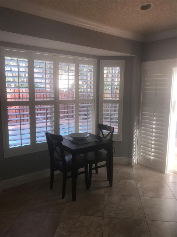 La Margarita 147-48 B - Residential