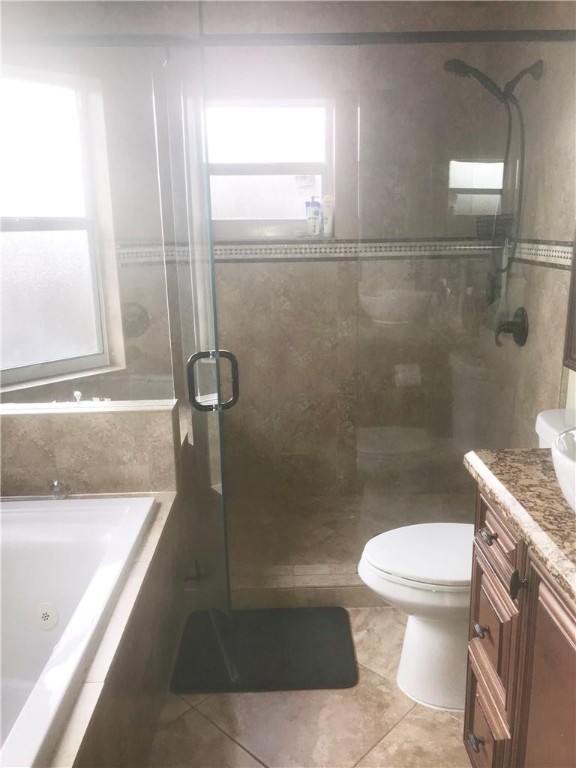 La Margarita 147-48 B - Residential