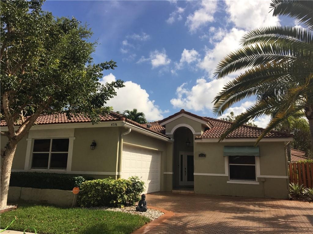 La Margarita 147-48 B - Residential