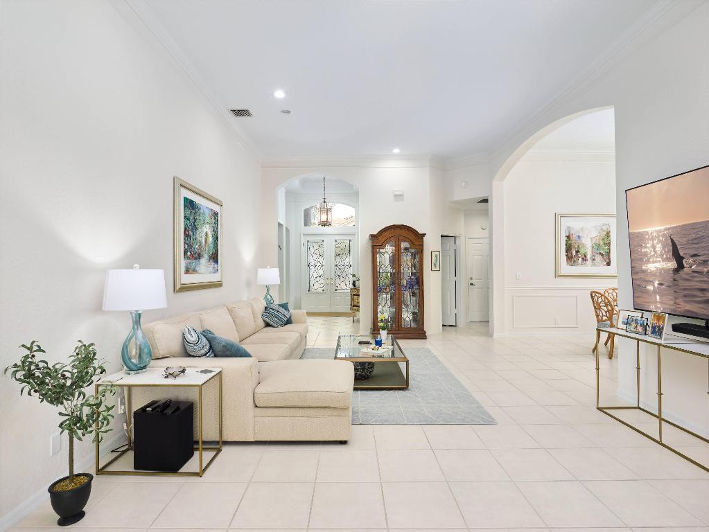 10855 Grande Boulevard