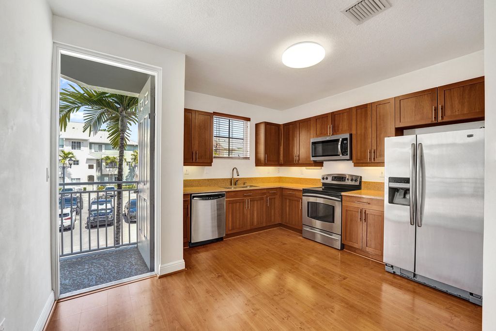 Photo of 370 SW 14 Avenue, Fort Lauderdale, FL 33312 (MLS # B26018979)