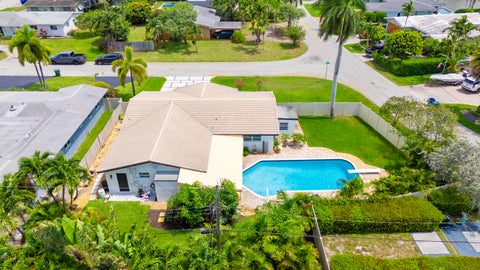 Tiny photo for 1420 NE 42nd Court, Oakland Park, FL 33334 (MLS # B26041322)