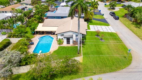 Tiny photo for 1420 NE 42nd Court, Oakland Park, FL 33334 (MLS # B26041322)