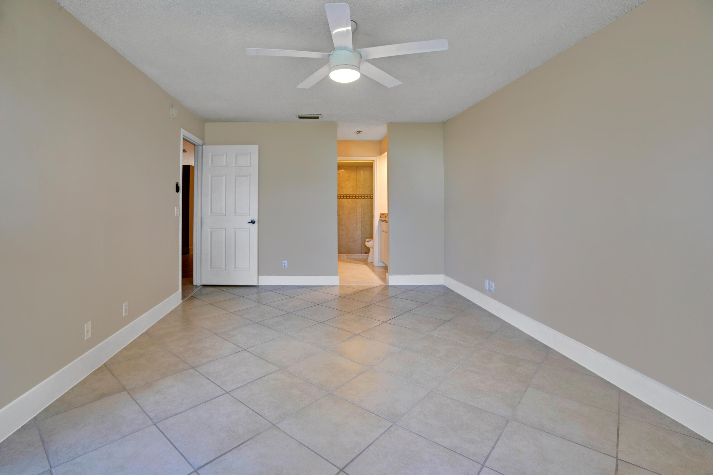 SOUTHPOINTE - Residential Lease