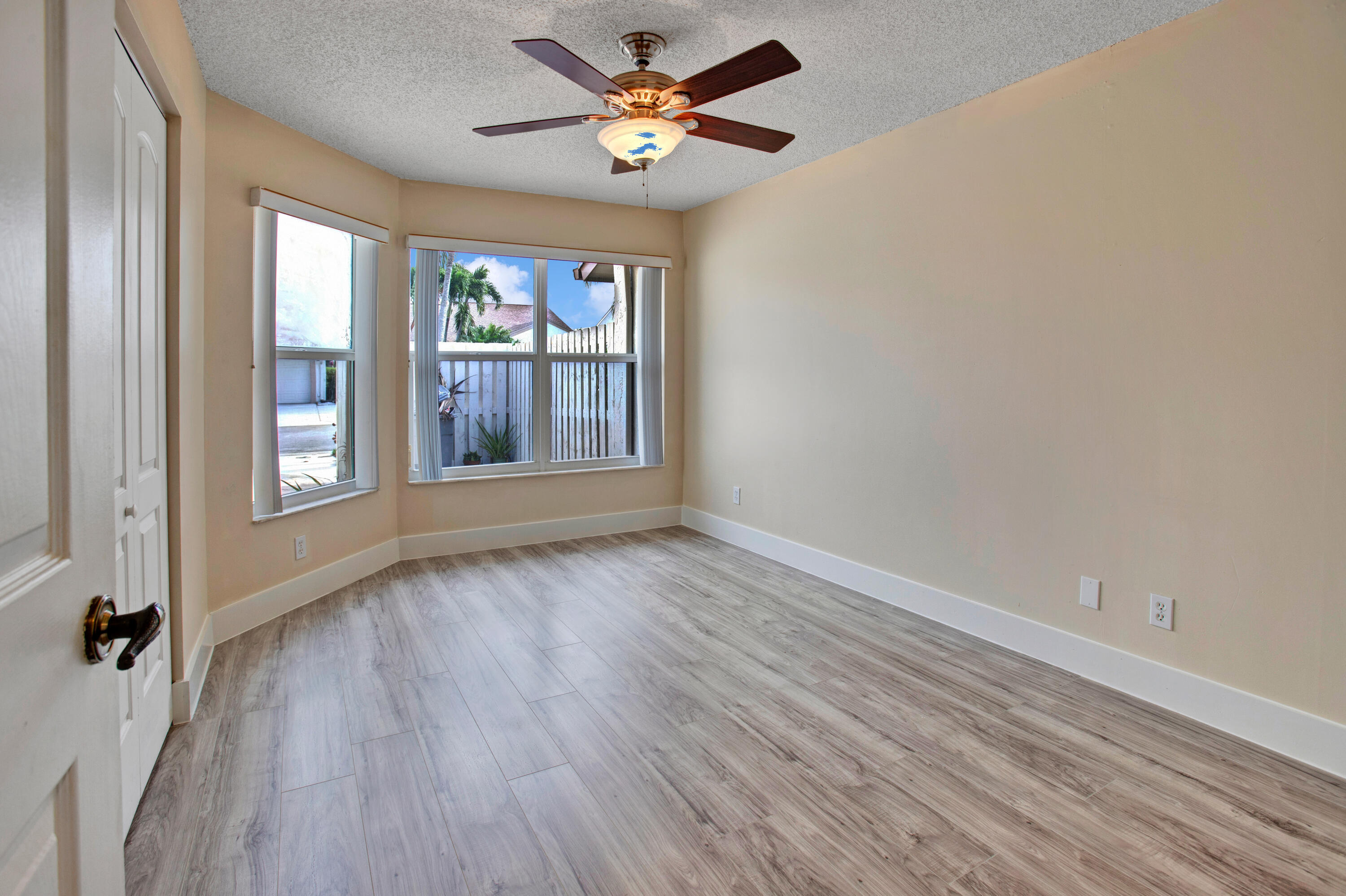 SOUTHPOINTE - Residential Lease
