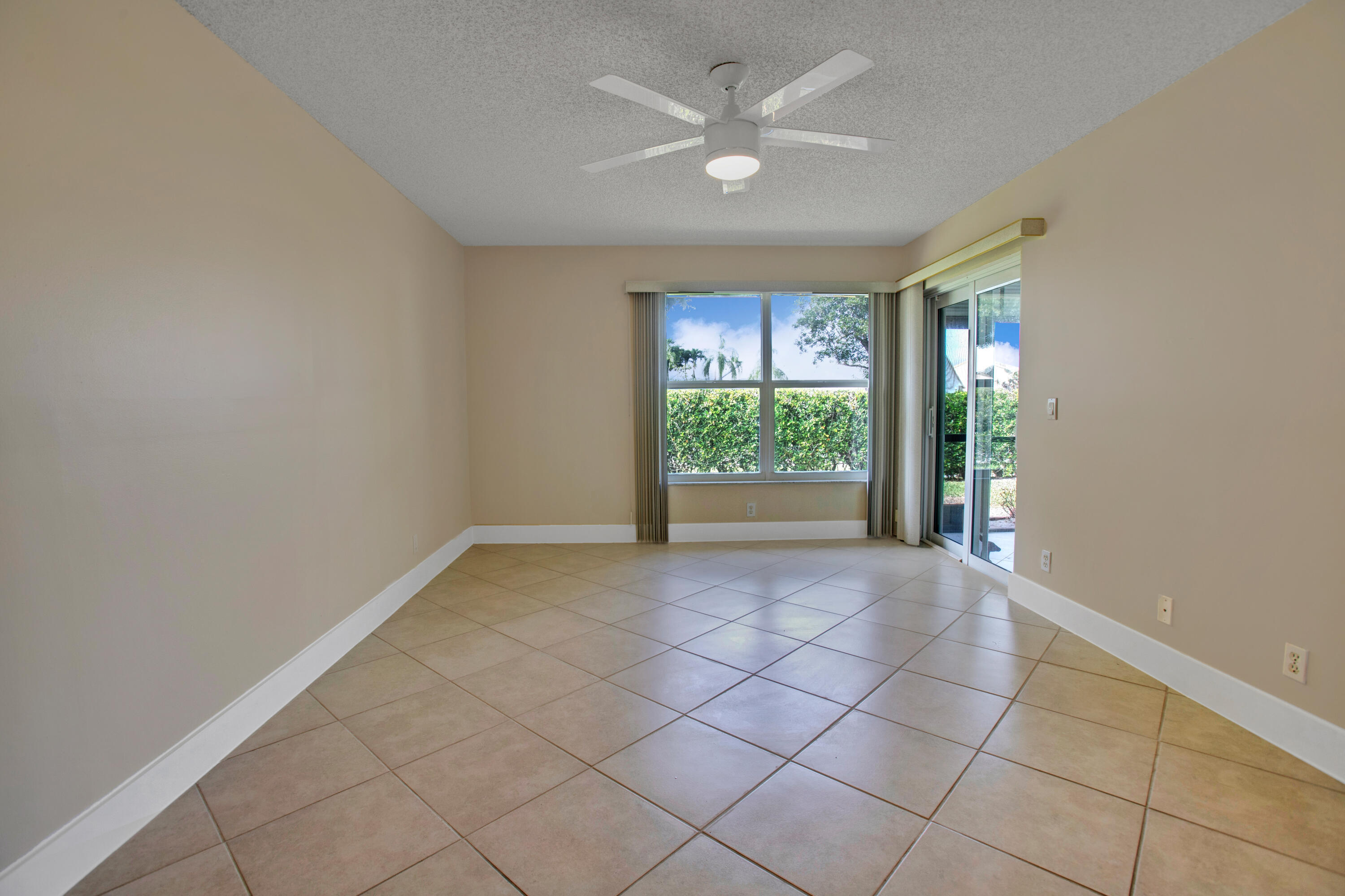 SOUTHPOINTE - Residential Lease