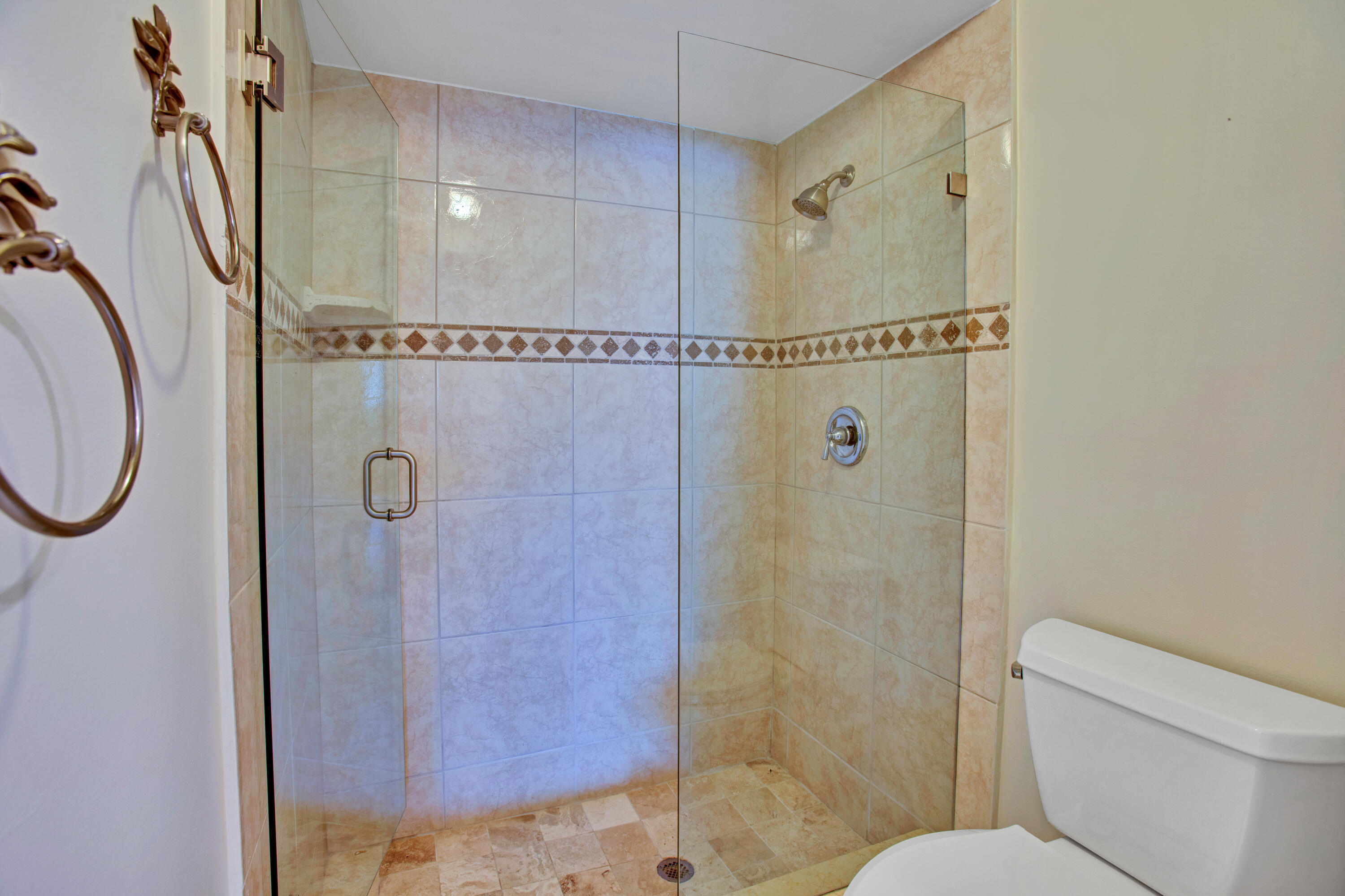 SOUTHPOINTE - Residential Lease