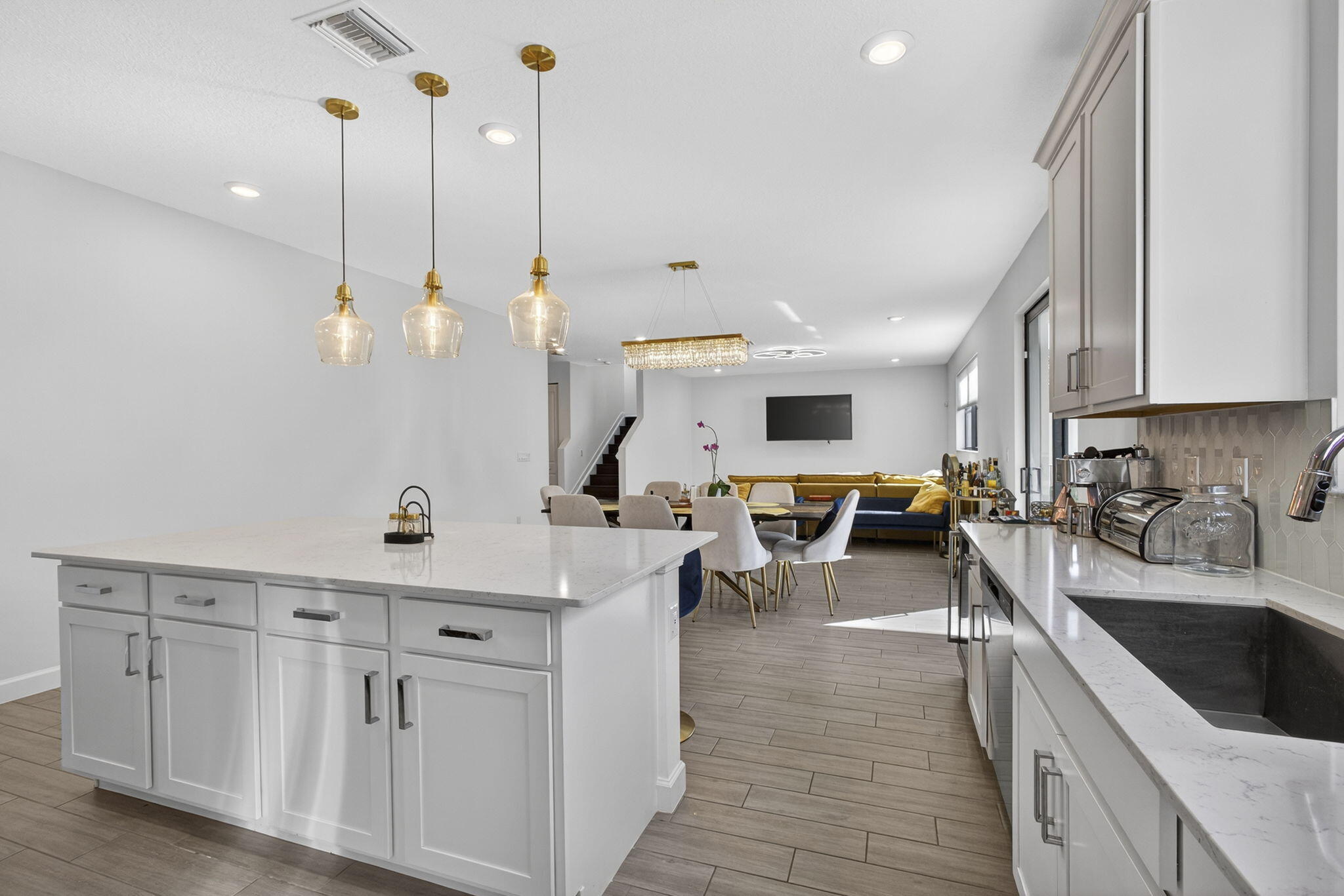 CRESTWOOD NORTH REPLAT TWO - Residential