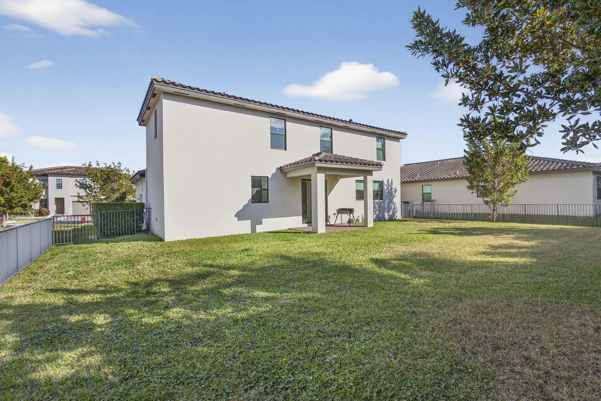 CRESTWOOD NORTH REPLAT TWO - Residential