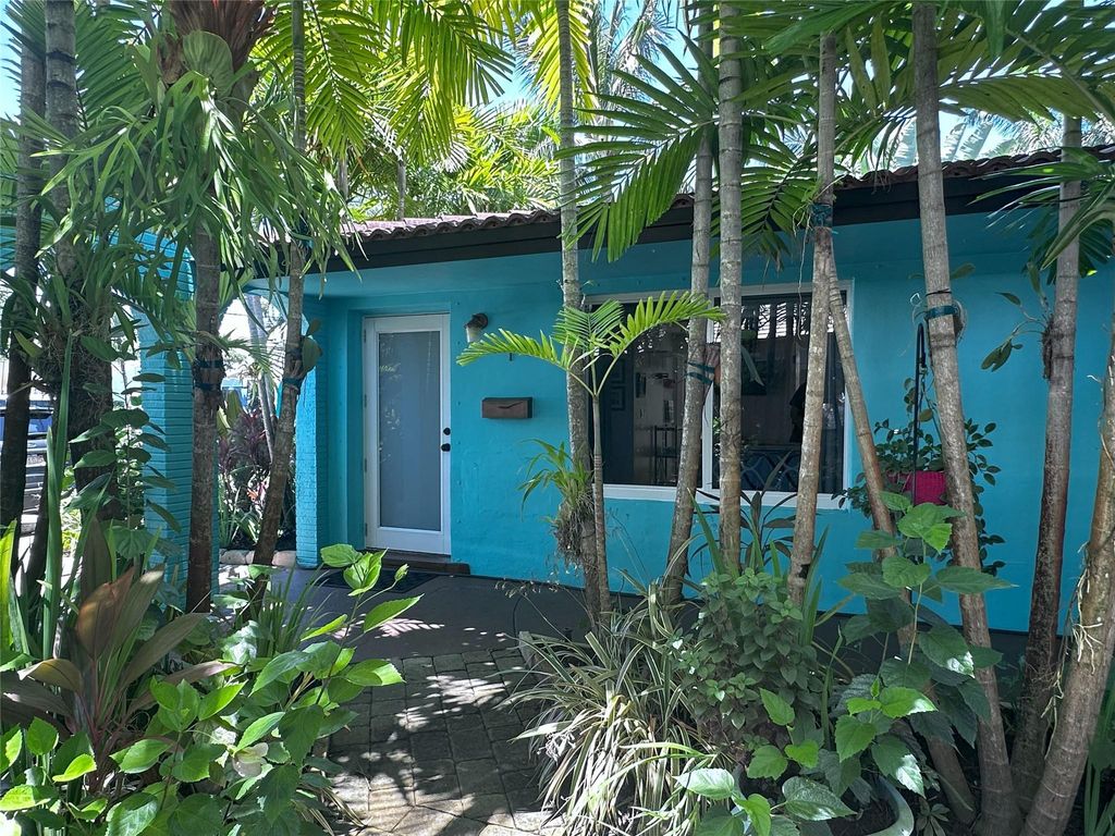 Photo of 3240 NE 13th Avenue #1, Oakland Park, FL 33334 (MLS # F10504932)