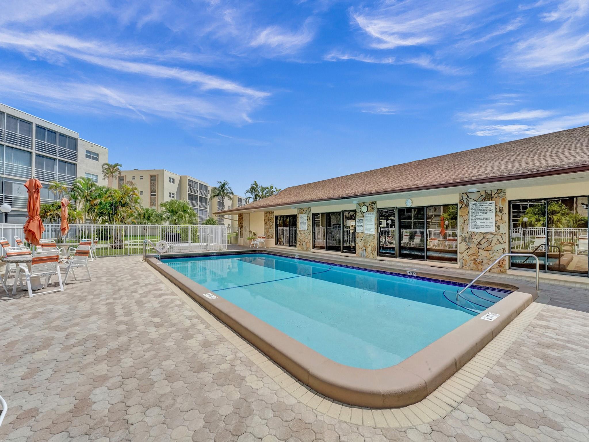 Meadowbrook Lakes - Residential