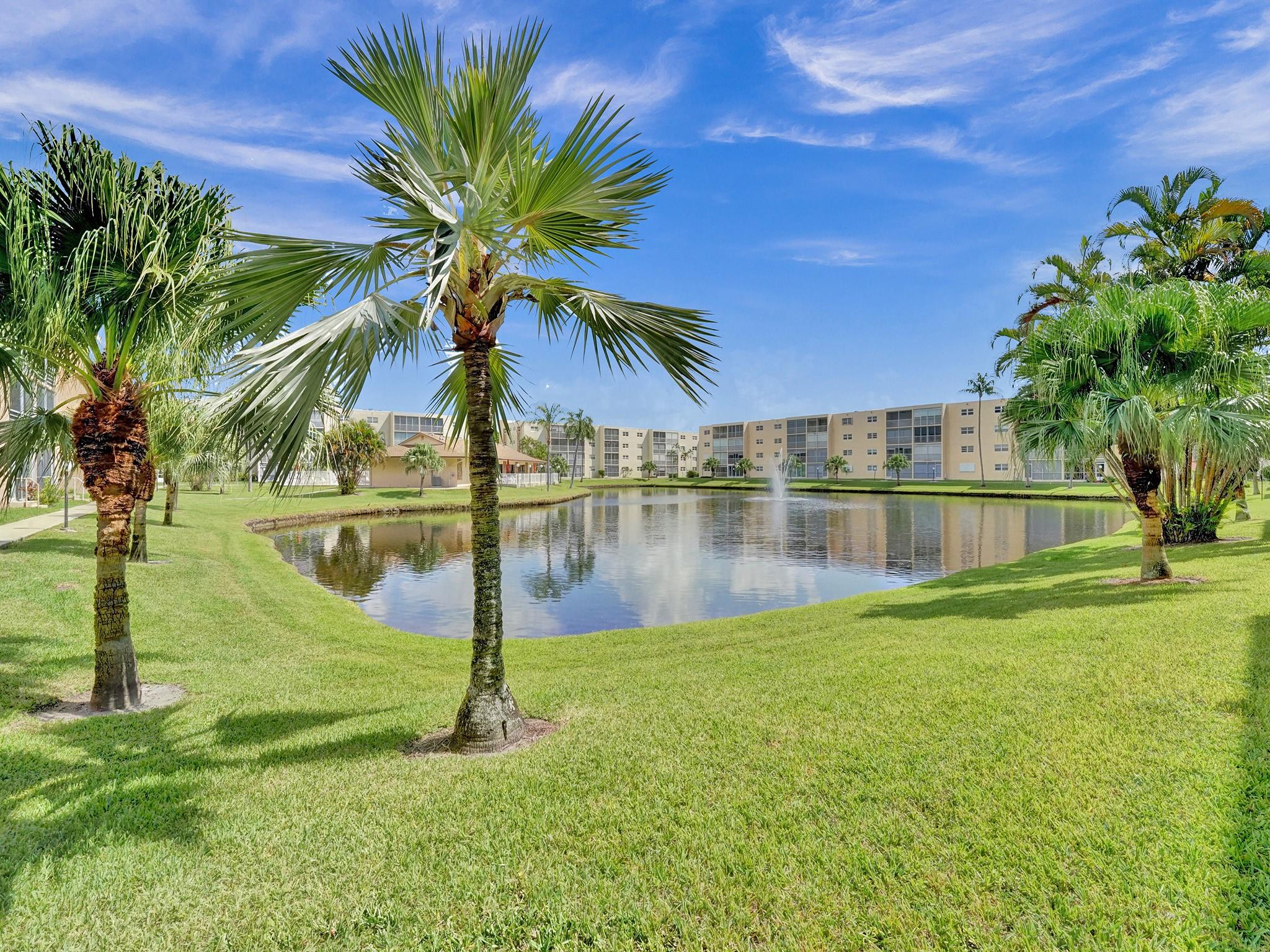 Meadowbrook Lakes - Residential