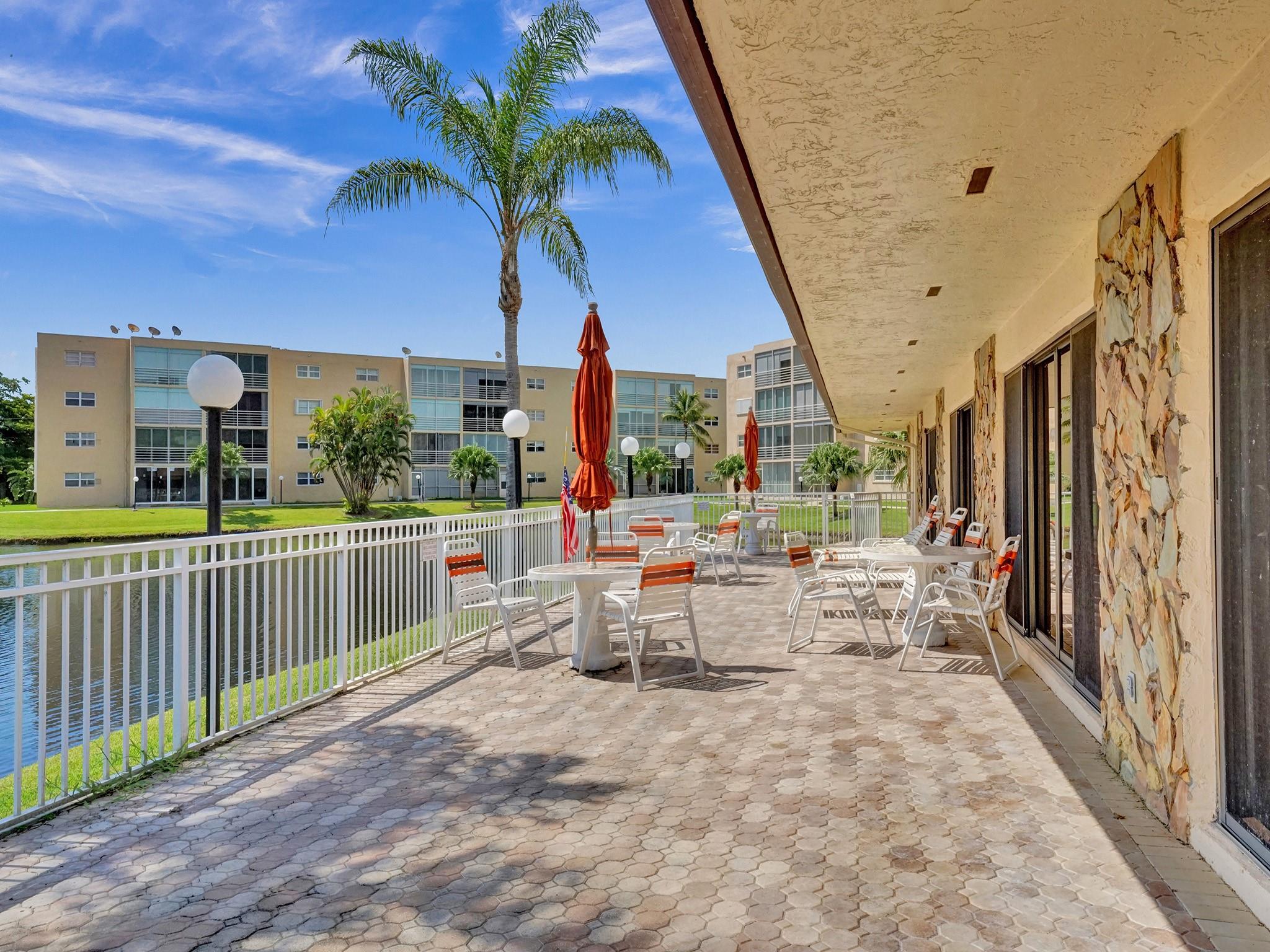 Meadowbrook Lakes - Residential