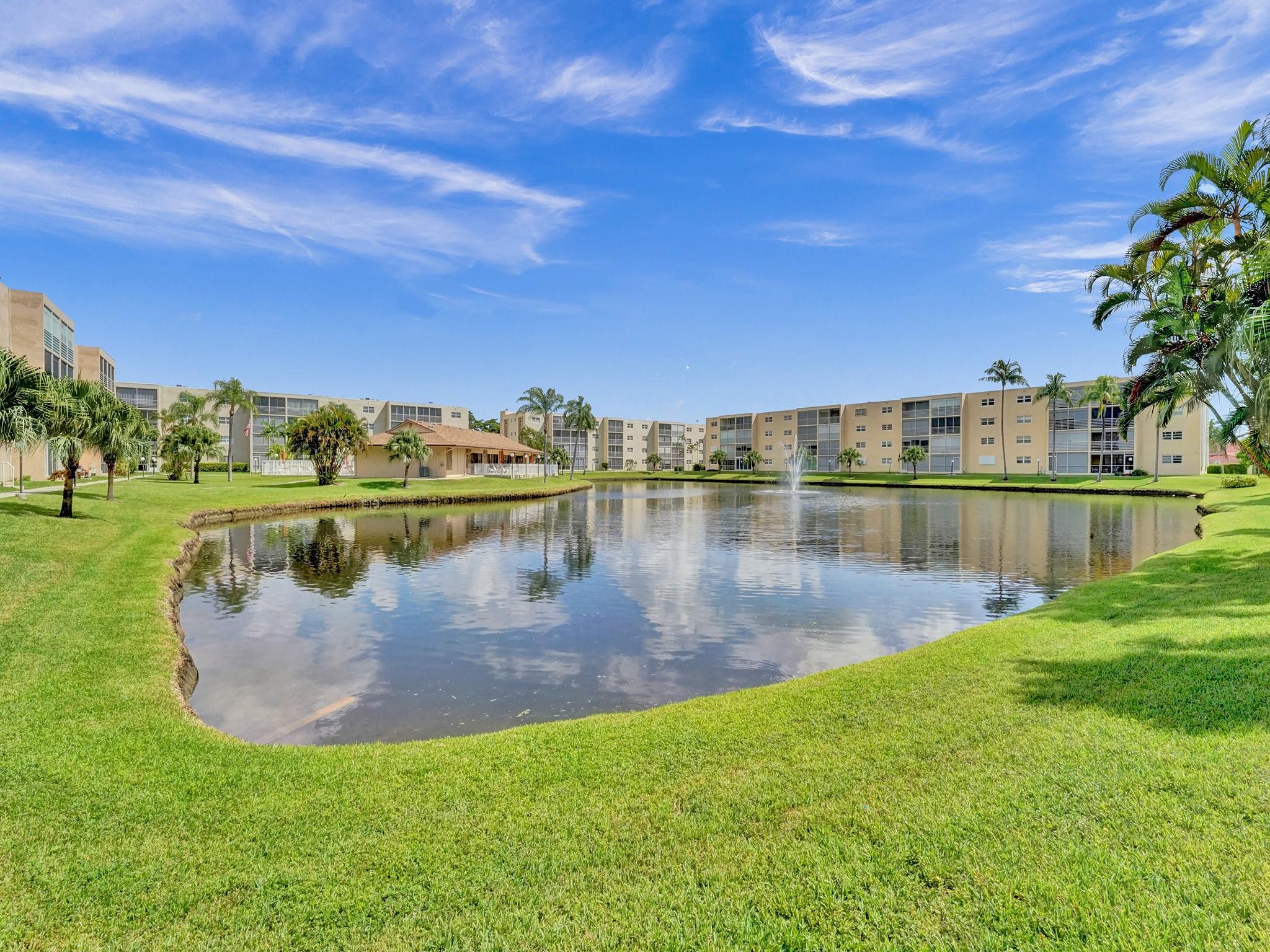 Meadowbrook Lakes - Residential