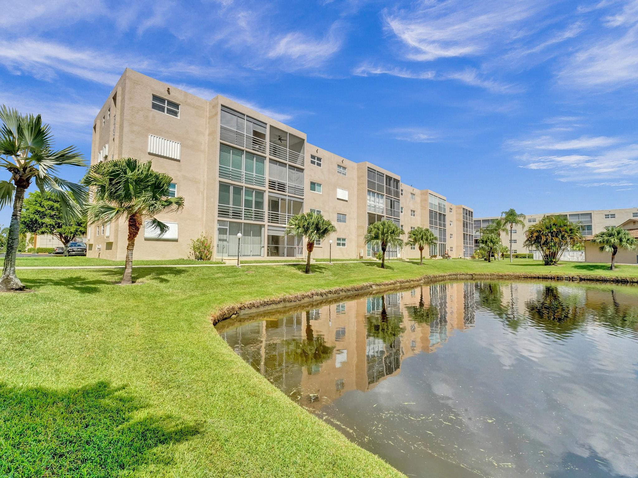 Meadowbrook Lakes - Residential